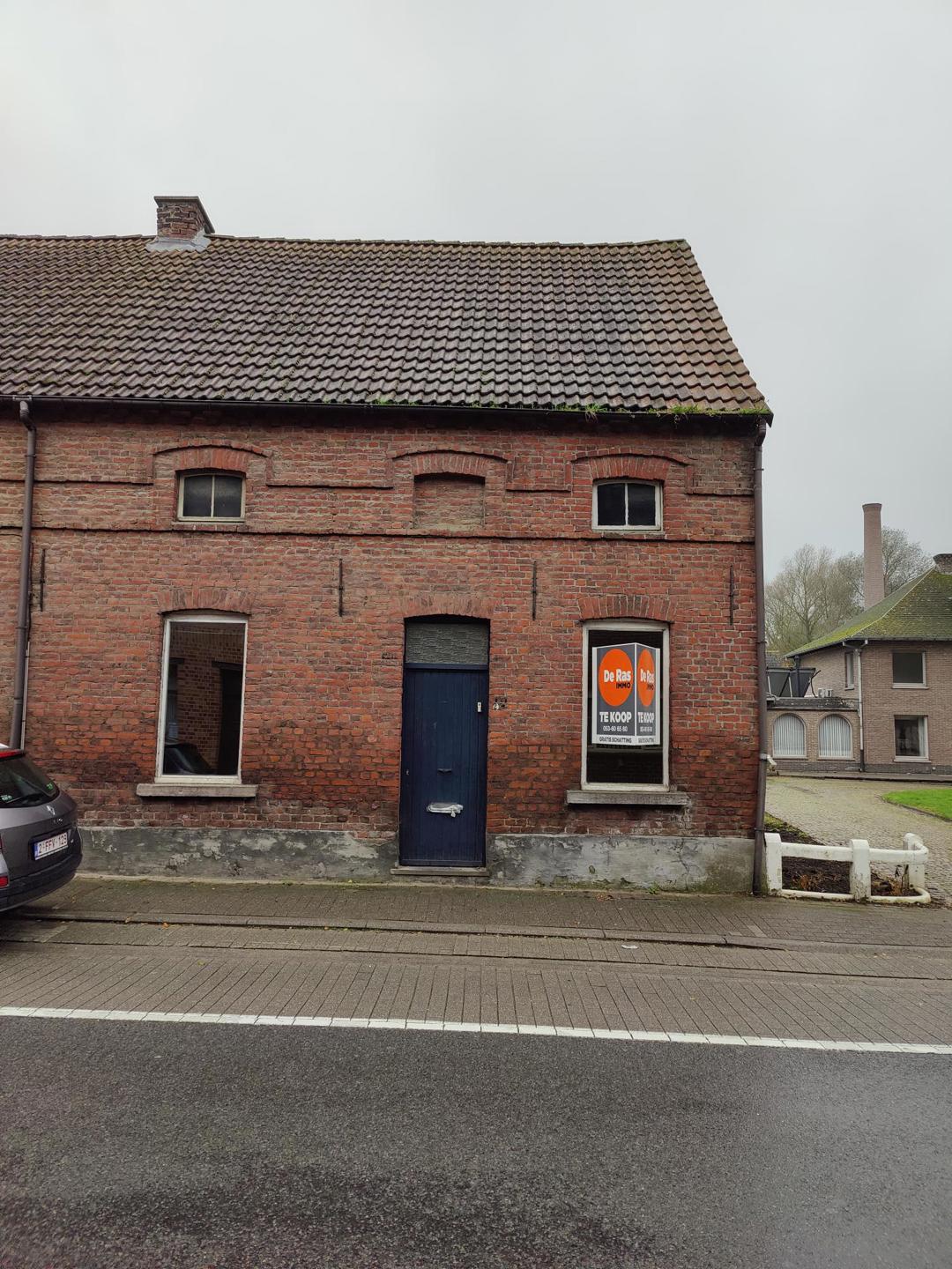 Hoofdfoto van de publicatie:  ERPE-MERE - Renovatieproject met 3 slaapkamers en tuin