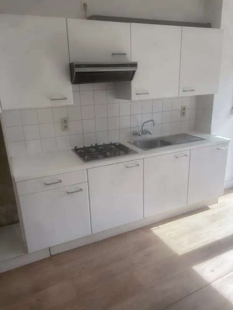 TE HUUR – HANDELSPAND OP TOPLOCATIE IN LIER foto 5