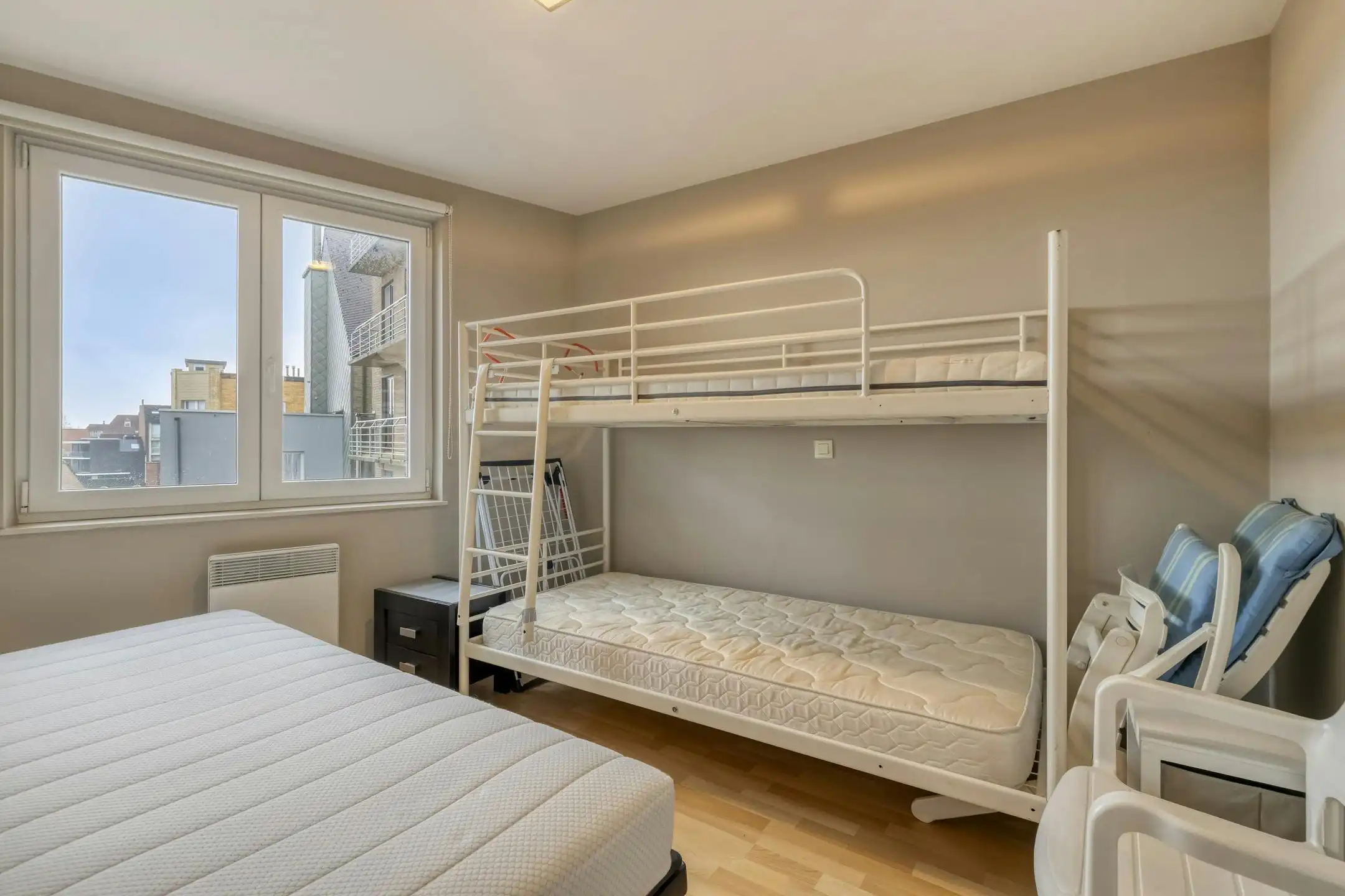 Appartement met twee slaapkamers te koop in Sint-Idesbald! foto 11