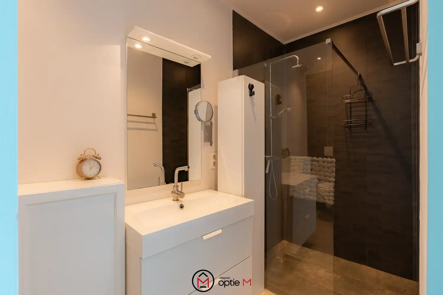 EXCLUSIEVE VIERKANTSHOEVE MET KARAKTER, RUIMTE EN UITZONDERLIJK WOONGEVOEL foto 37