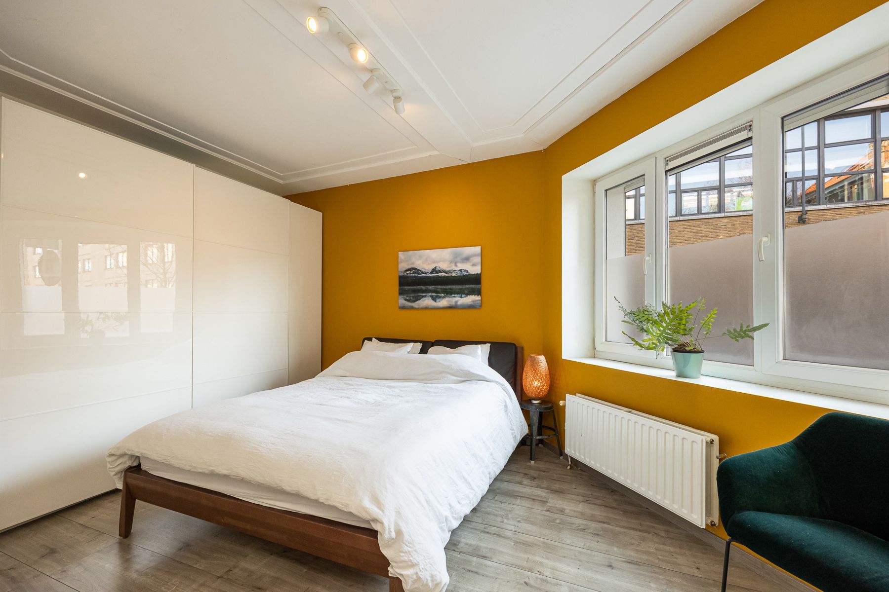 Instapklaar hoekappartement op TOPLOCATIE Sint-Andries !  foto 5