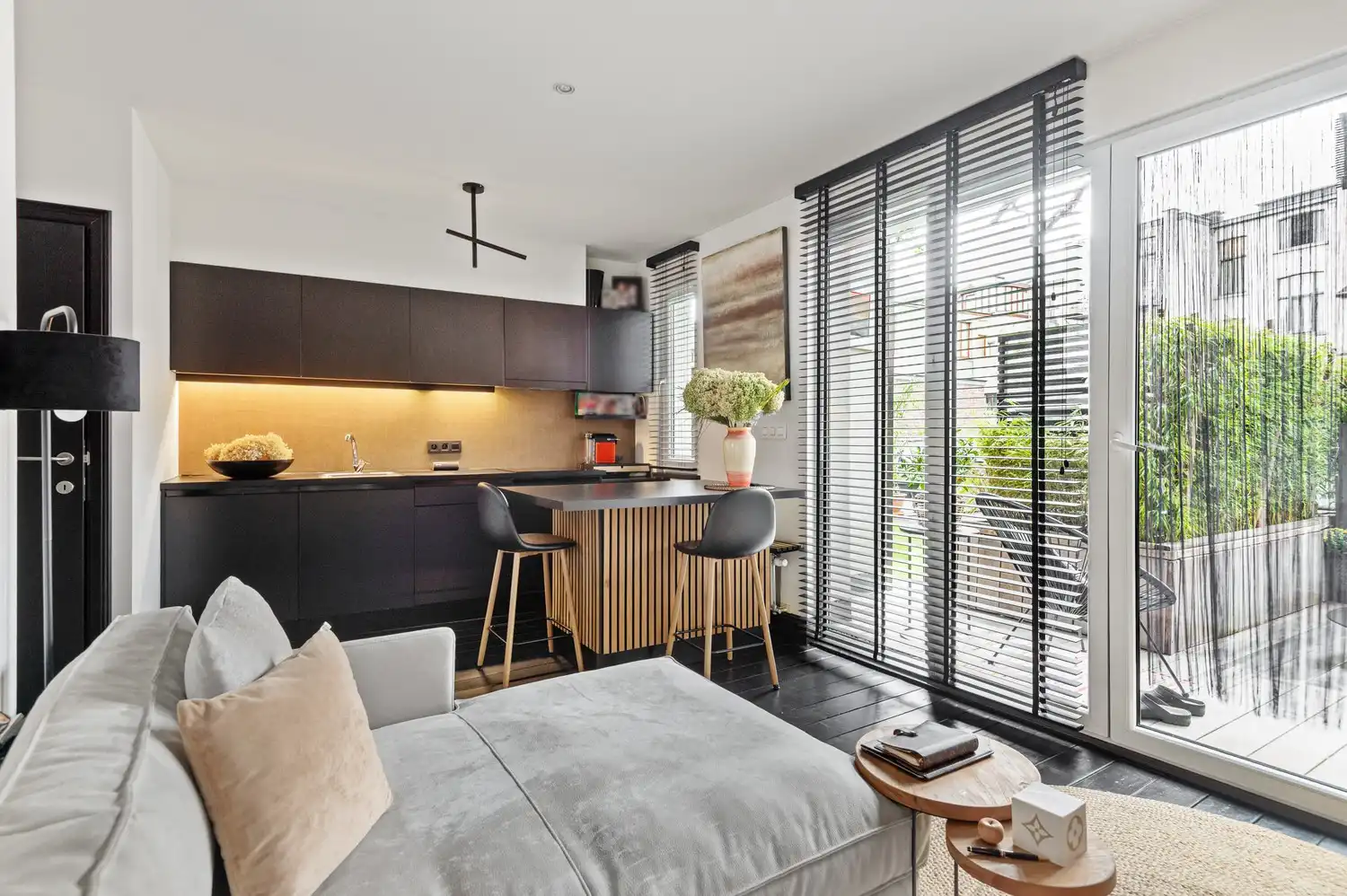 Instapklaar appartement (50 m²) met prachtig 'Ibiza Bohemian' terras nabij Zurenborg foto 8
