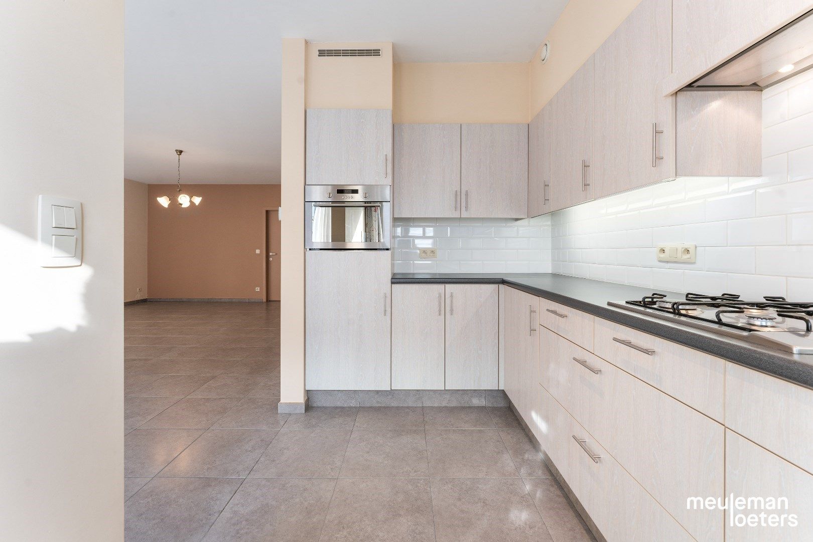 Gelijkvloers appartement met terras foto 4