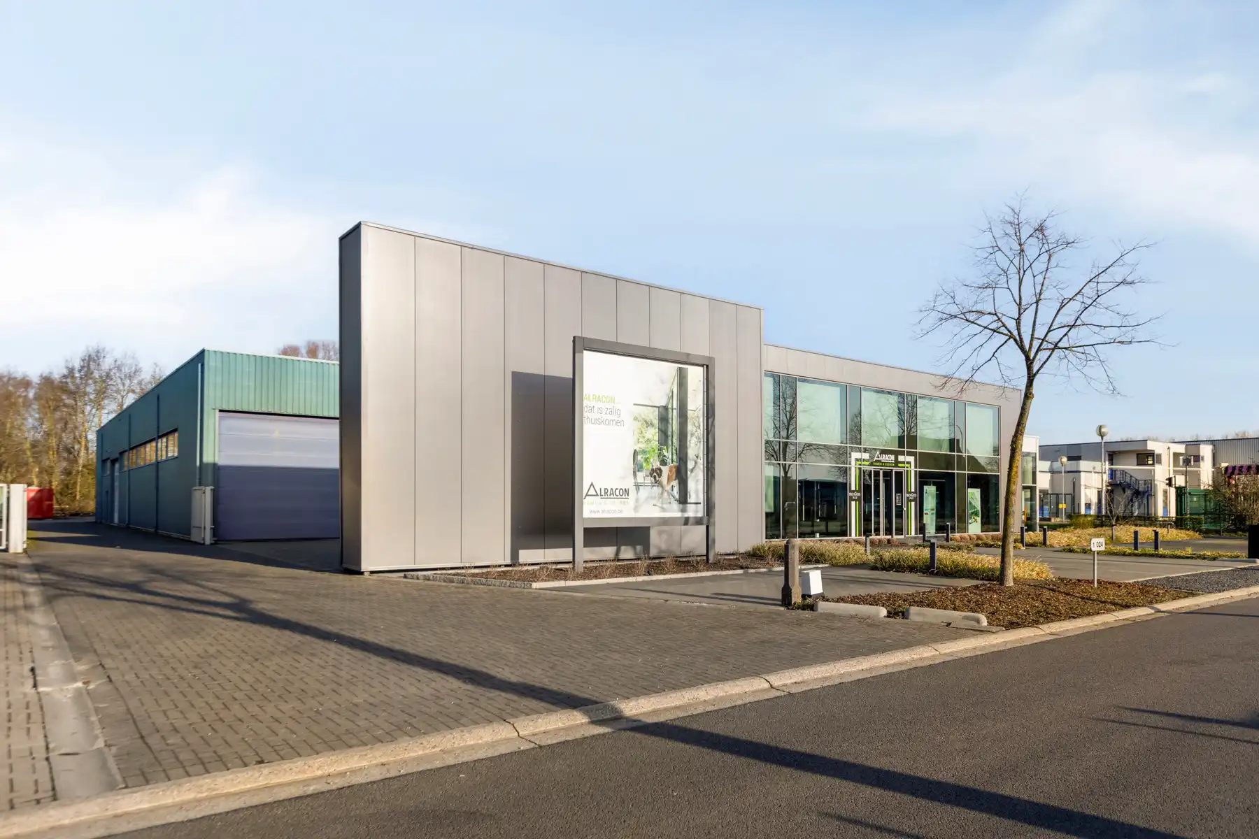 Industriegebouw met tal van mogelijkheden foto 2