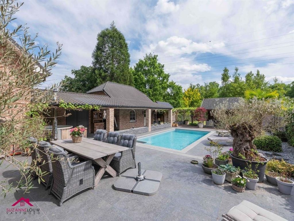 Hoogwaardig afgewerkte, landelijke villawoning foto 7