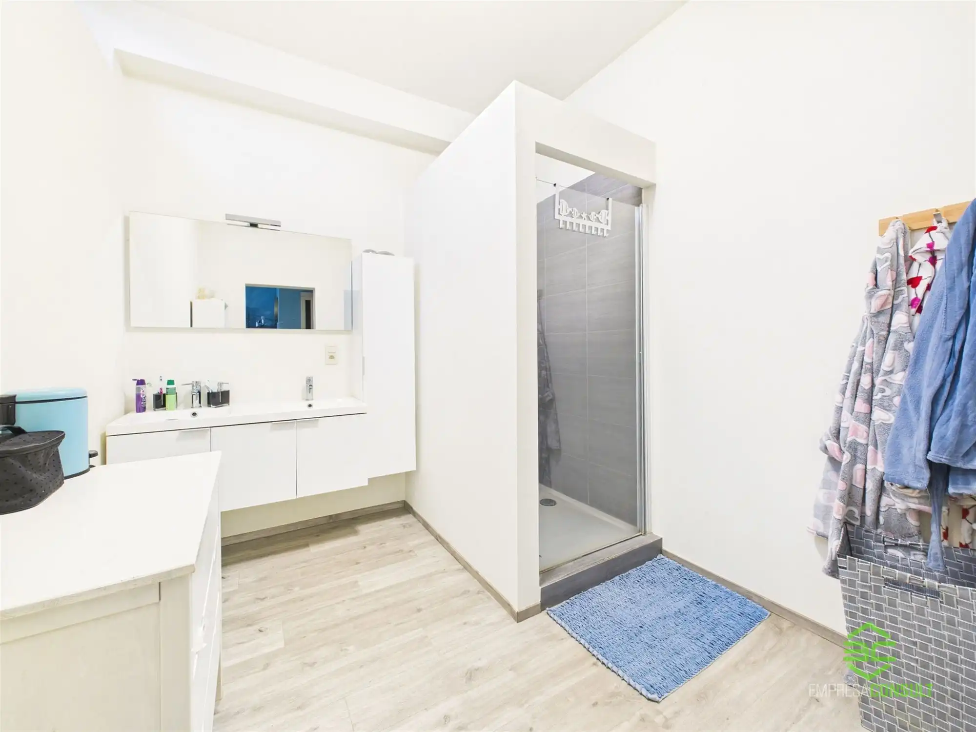 Kleinschalig appartementsgebouw van 3 app in het centrum! foto 25