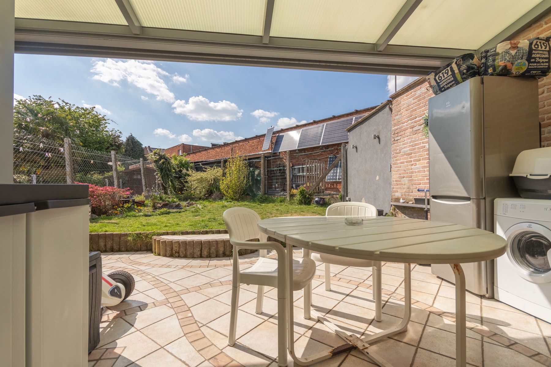 Goed onderhouden woning met 4 slaapkamers en leuke tuin foto 18