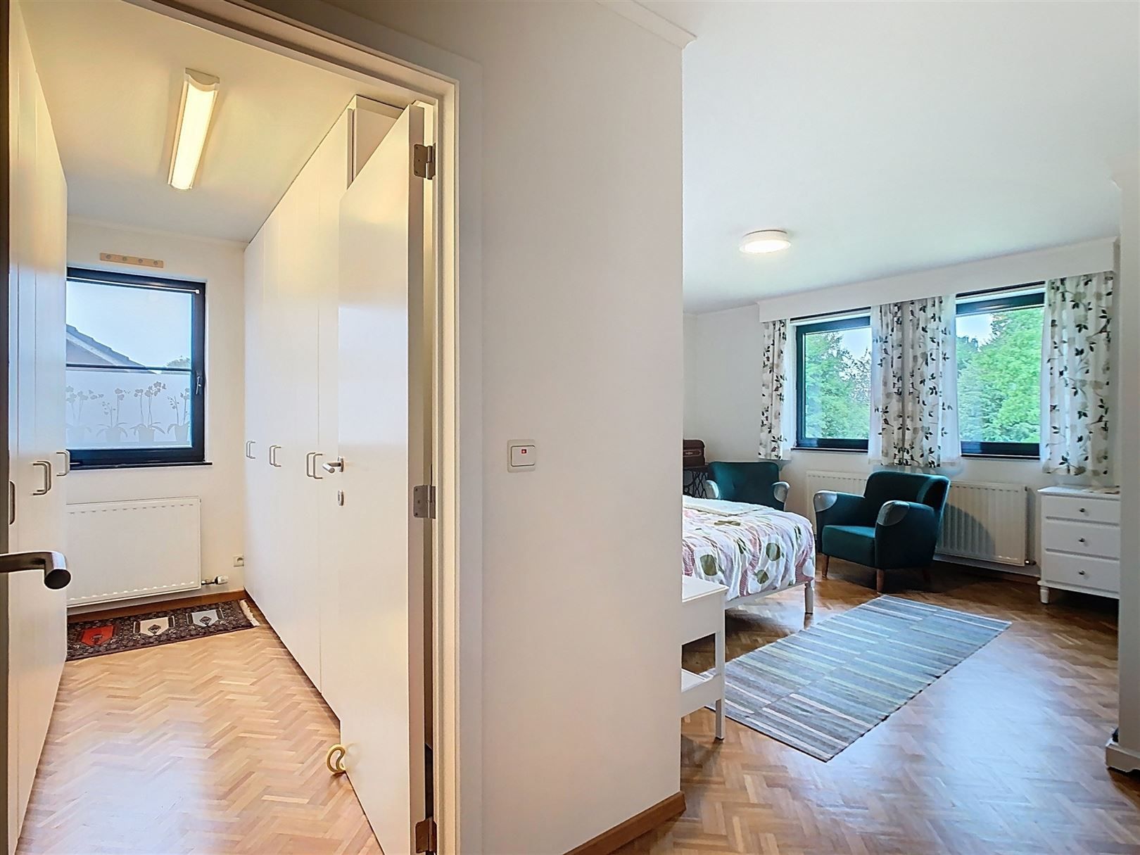 Unieke villa met prachtige tuin op 22a foto 16