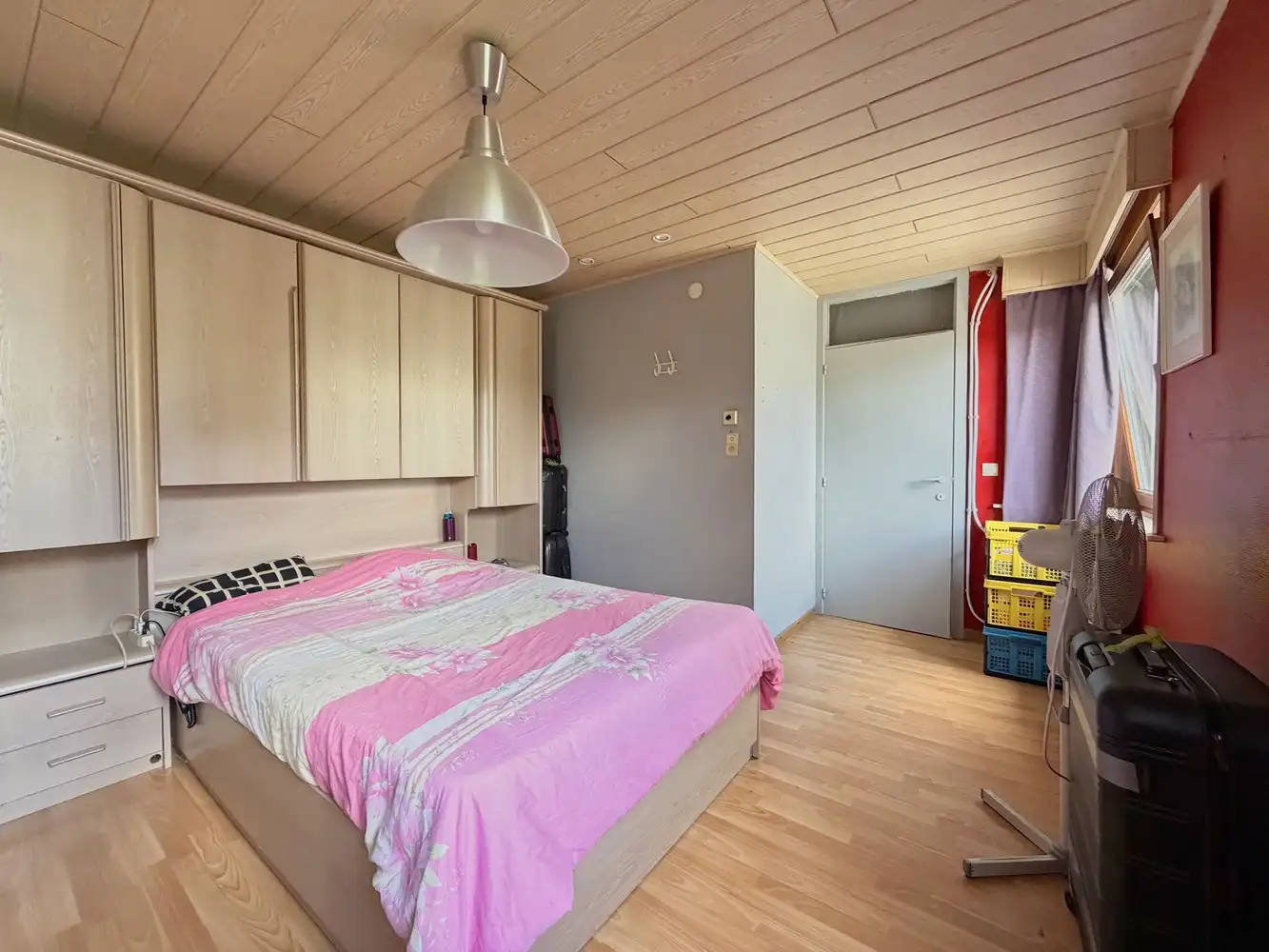 Heel ruime gezinswoning (6 slpks) met tuin + grote garage foto 10