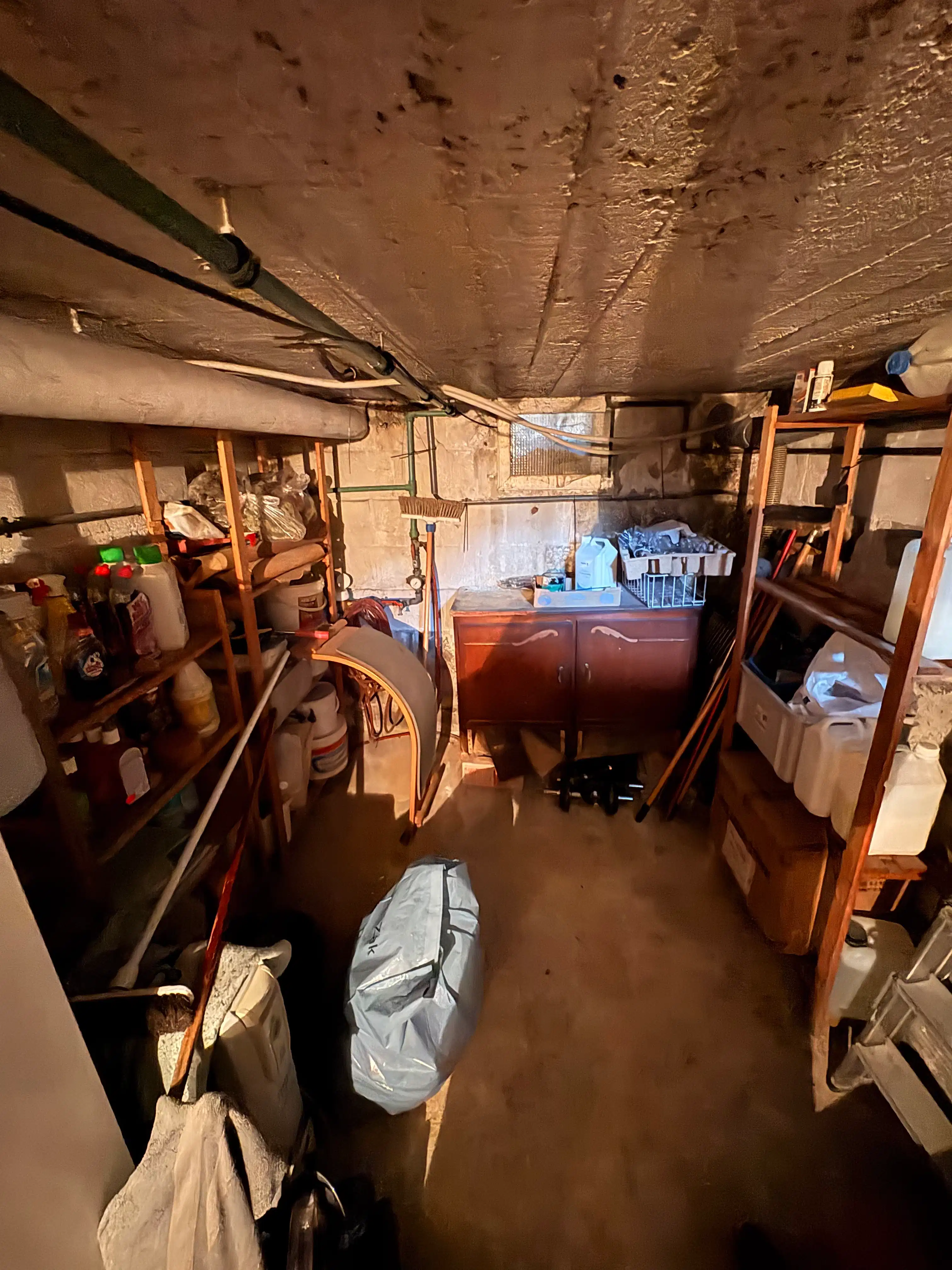 Gelijkvloerse praktijkruimte met potentieel tot éénslaapkamerappartement en privé autostaanplaats foto 26