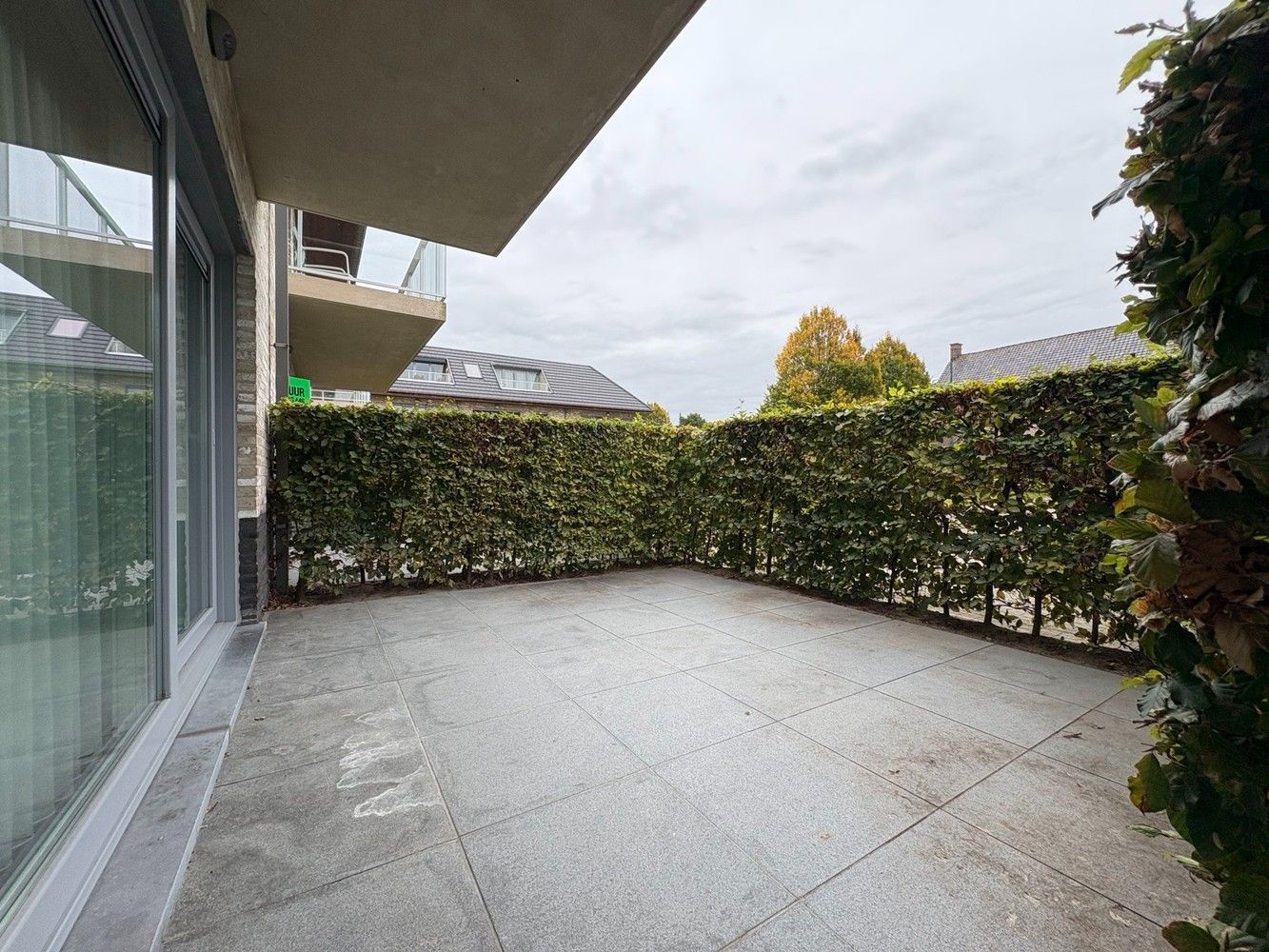 Instapklaar appartement met 2 slaapkamers en een mooi terras + garage foto 8