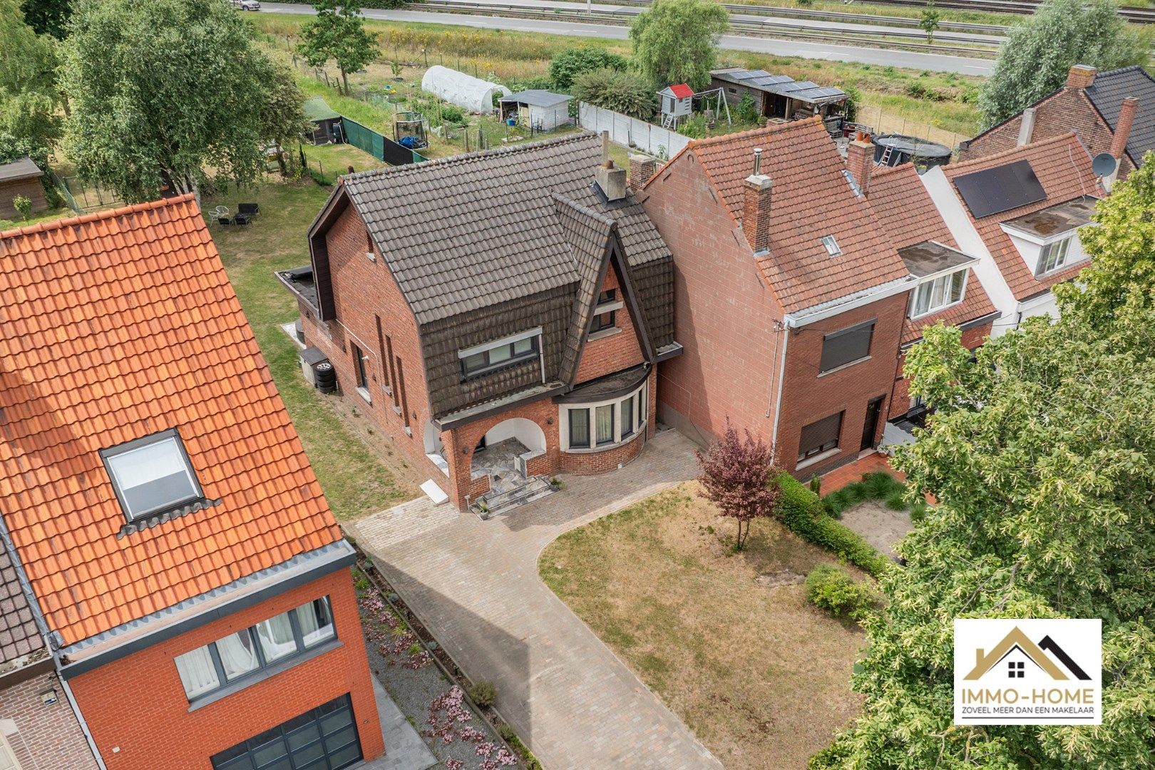 Vrijstaande volledig gerenoveerde woning met riante tuin te Oostakker foto 28