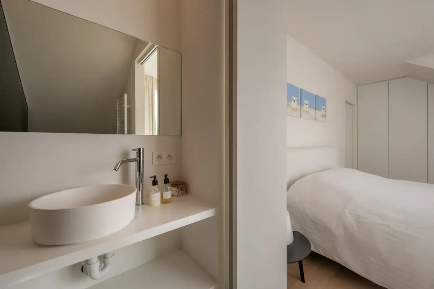 Lichtrijke bel-etage woning nabij van het Oosthoekplein in Het Zoute foto 21