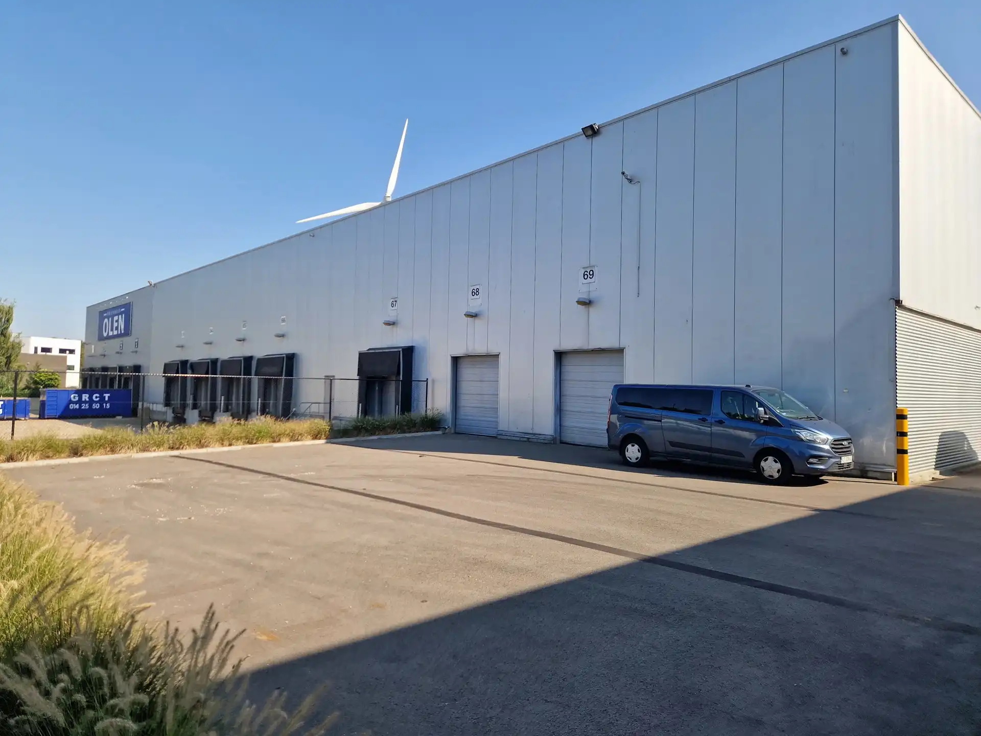 Semi-industrieel gebouw te huur foto 2