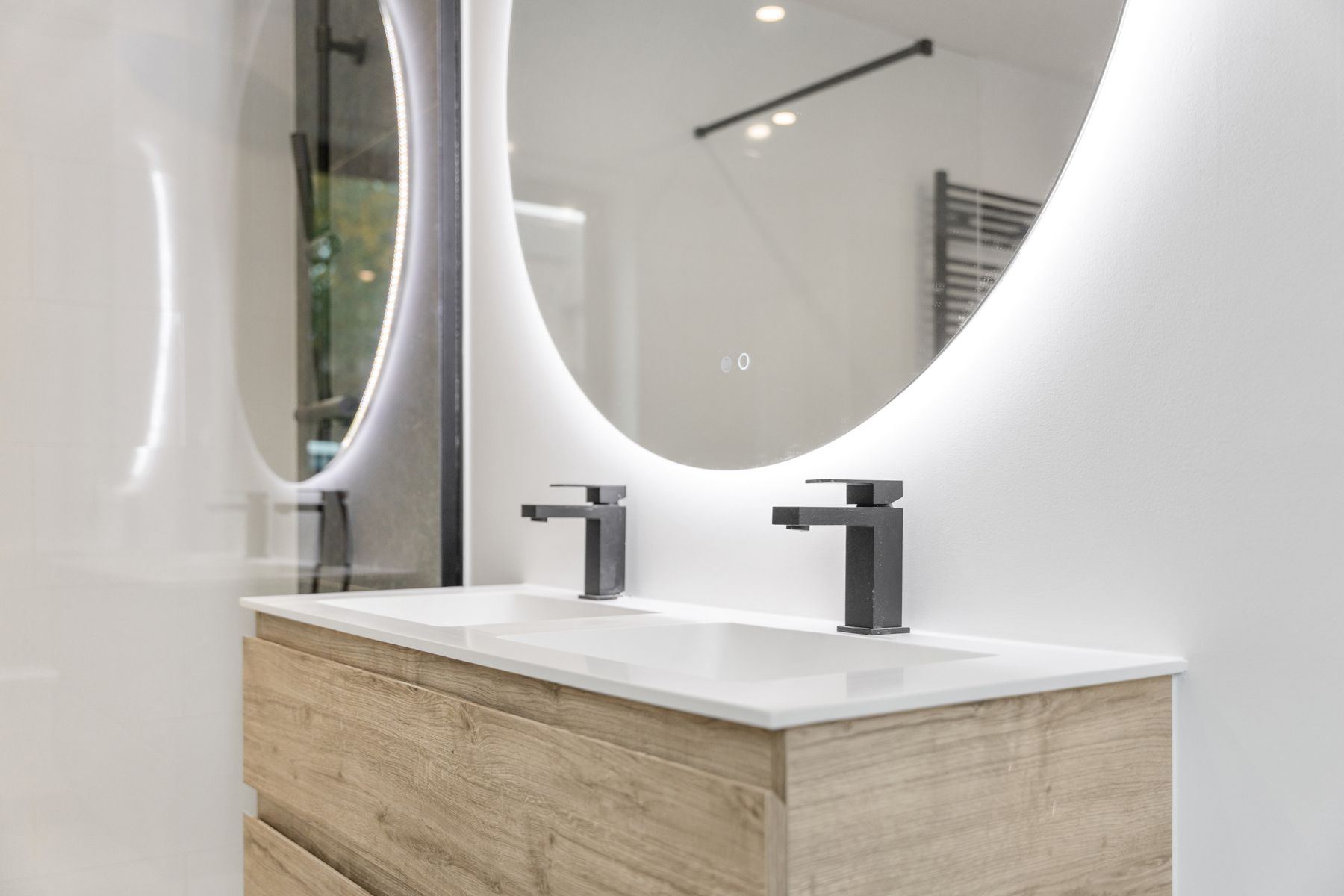 LABEL A: instapklare woning met 4 slaapkamers en grote tuin foto 11