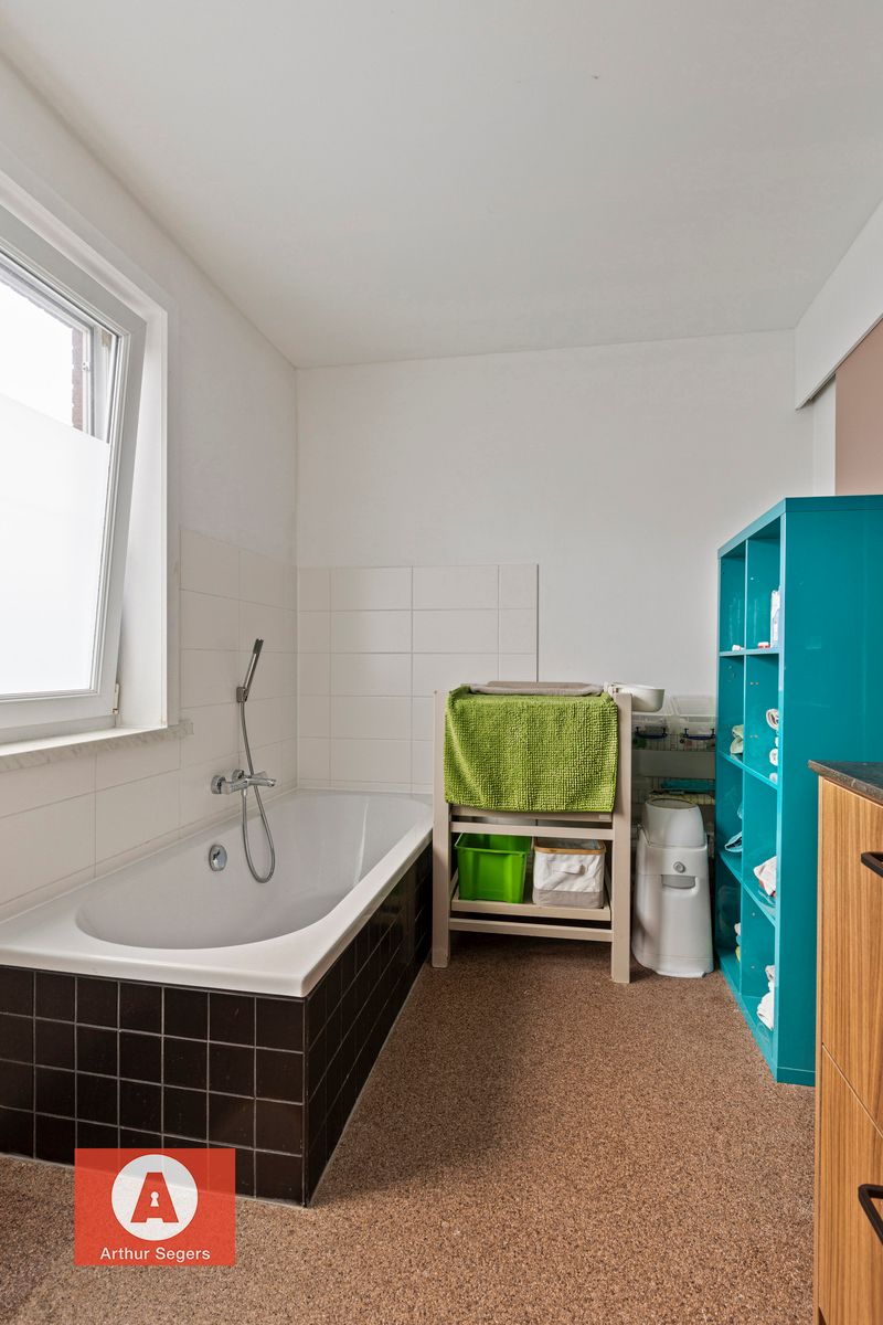 Rustig gelegen woning met zuidgerichte tuin op toplocatie  foto 20