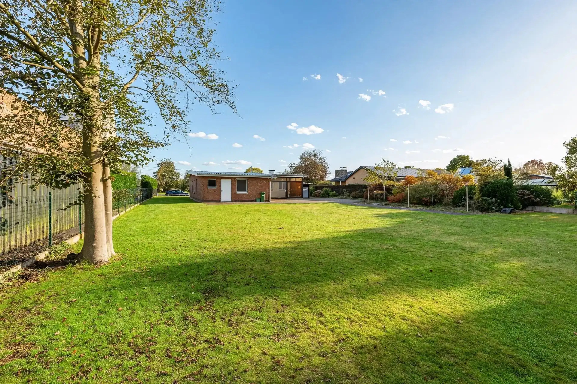 Uitstekend gelegen bungalow op uitzonderlijk perceel foto 27