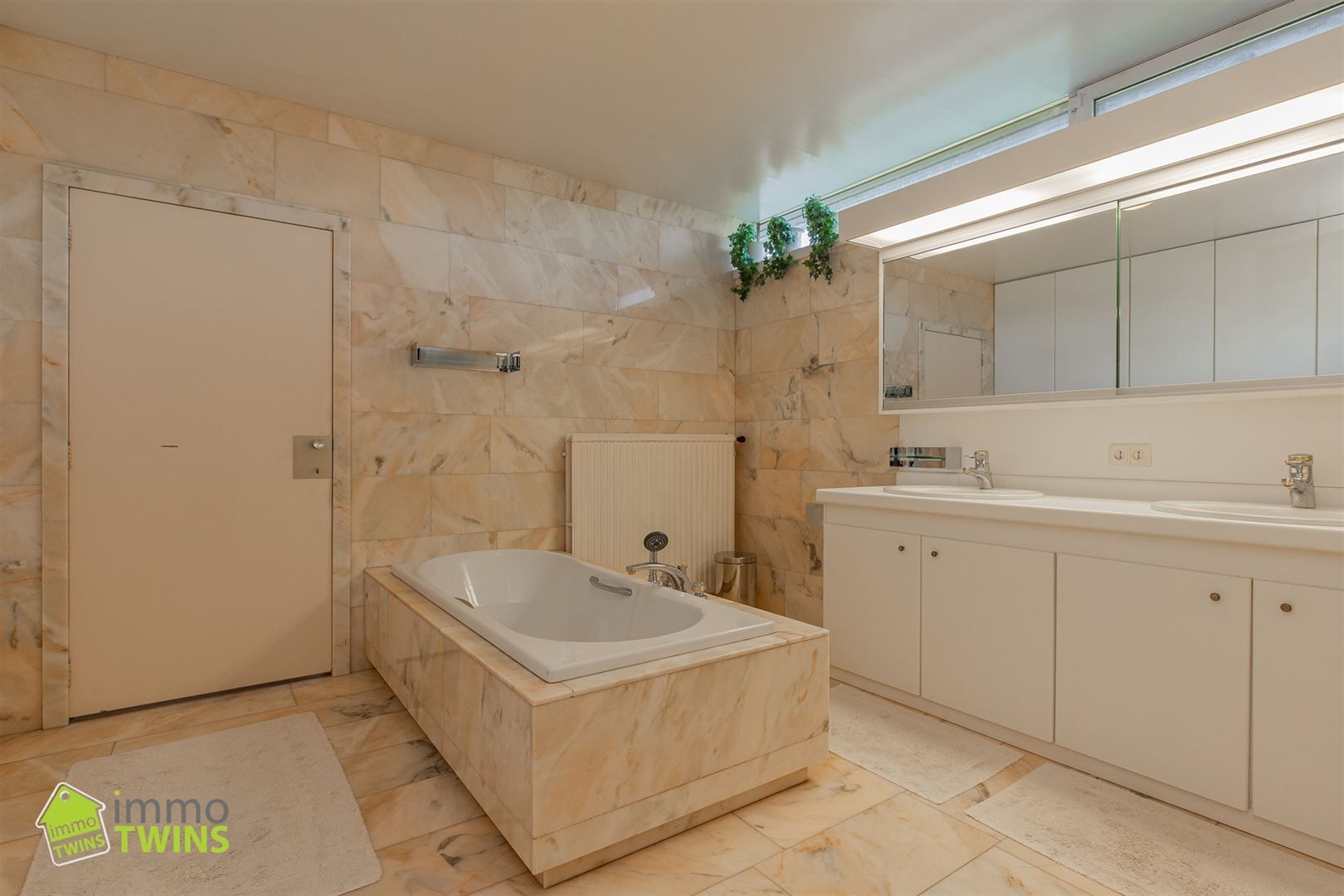 Stijlvolle villa-bungalow op ruim perceel met zuidgerichte tuin  foto 28