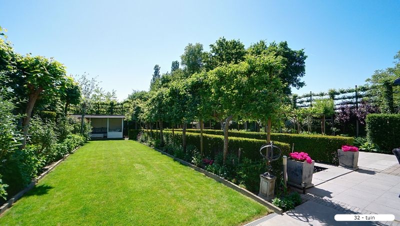EXCLUSIEF PERFECT AFGEWERKTE MODERNE VILLA (330m²) OP TOPLOCATIE EN PRACHTIGE TUIN foto 38