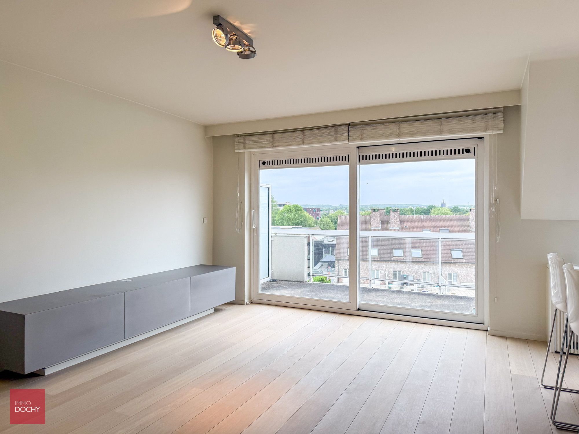 Centraal gelegen heel mooi ingericht appartement | Stormestraat foto 5