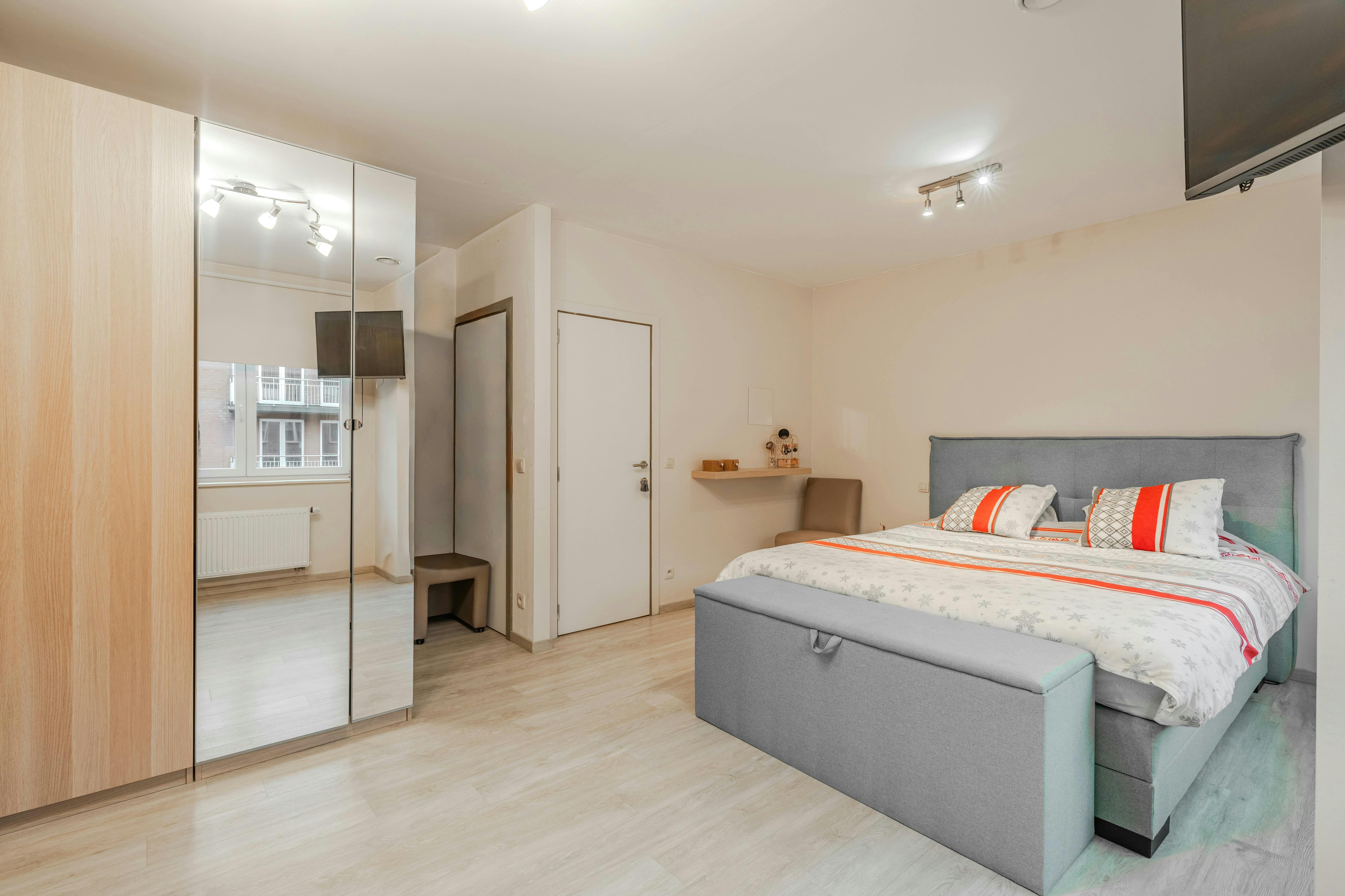 Recente woning met 4 slaapkamers te koop in Knokke-Heist foto 11