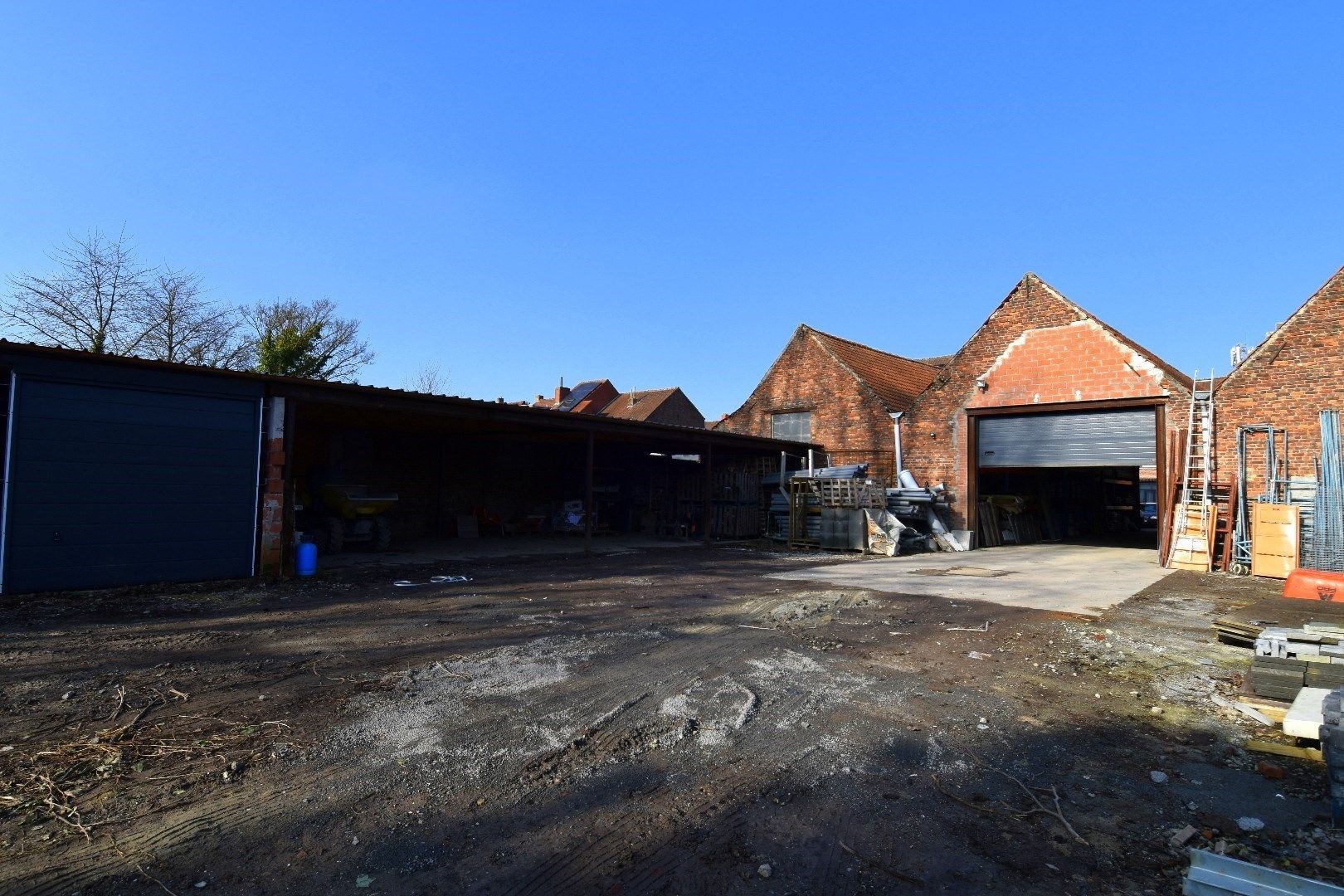 Opslagruimte/loods/hangar te koop in een gegeerde straat te Menen foto 13