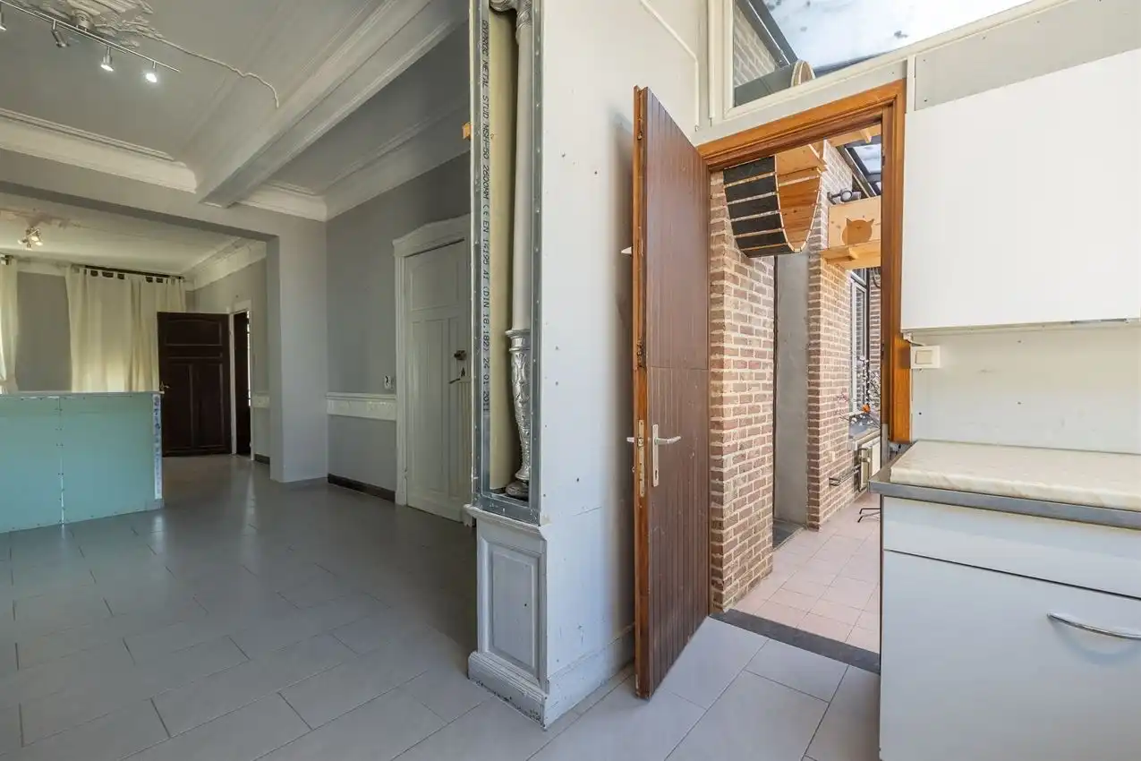 19de-eeuws burgerhuis met koetspoort, tuin en Demerzicht op 8a 41ca  foto 12
