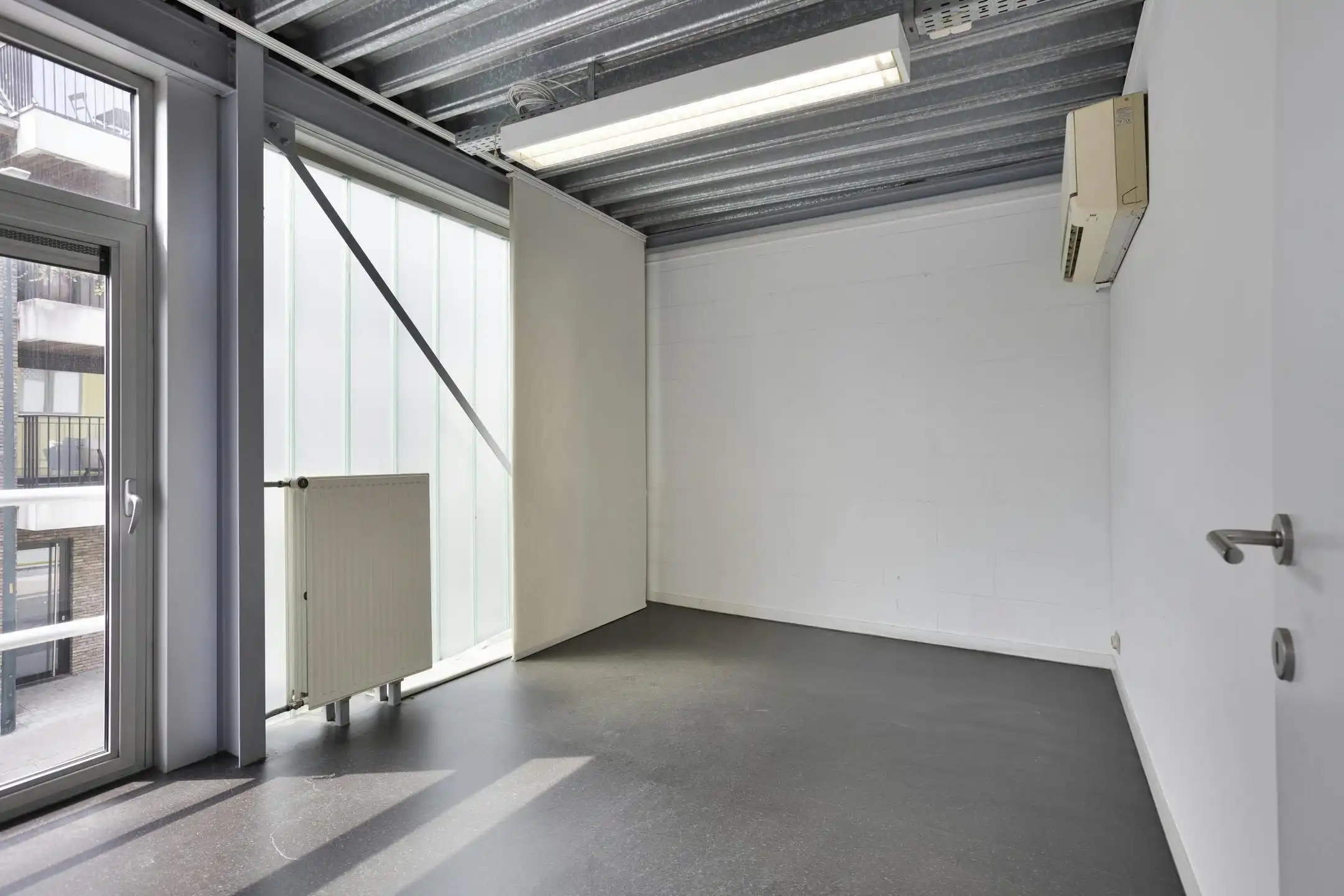 Uniek huis te koop van ca. 367m² in centrum Torhout foto 8