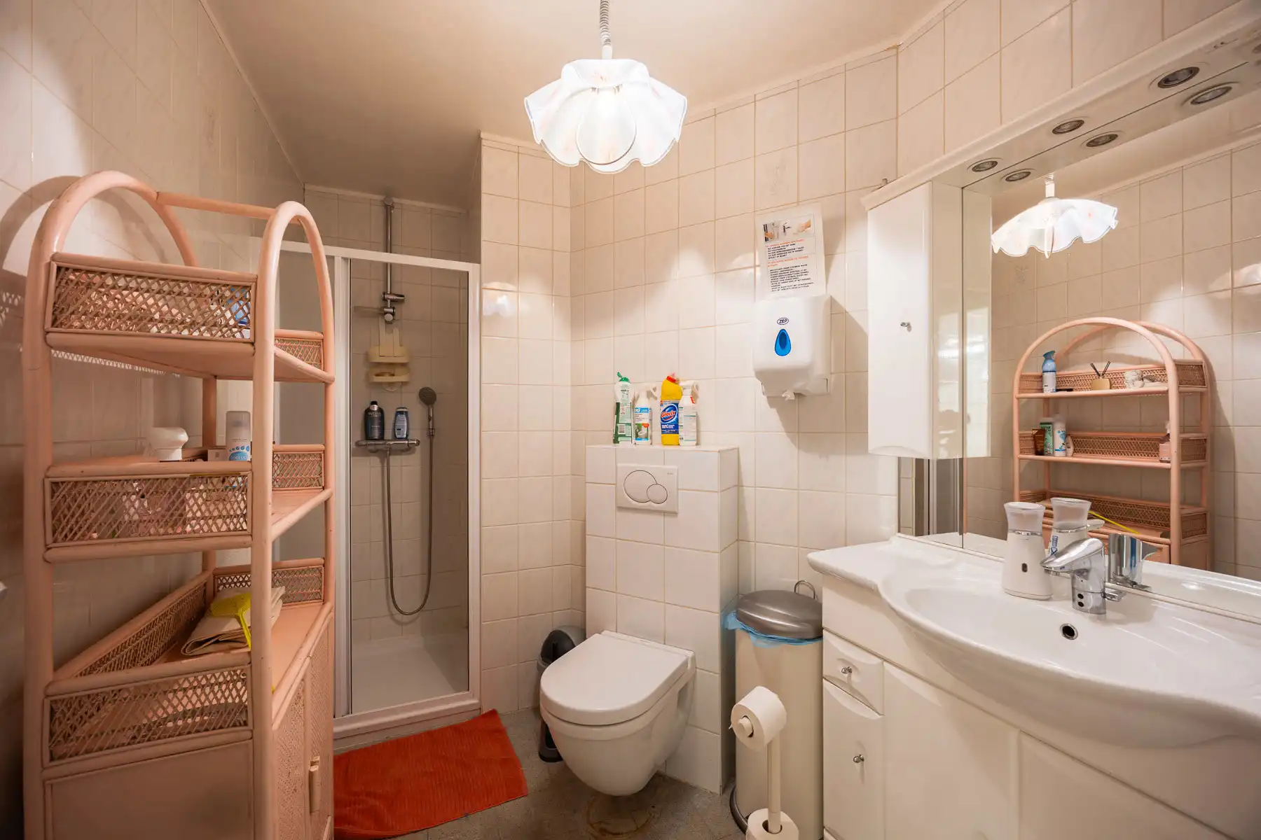 Veelzijdig handelspand met ruime woning op toplocatie foto 18