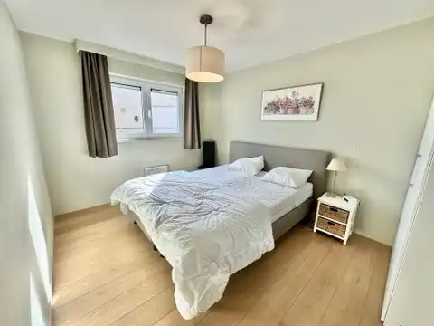 Res. Commodore - gemeubeld 2 slpk app. met terras en mogelijkheid tot huren van een garage ! foto 16