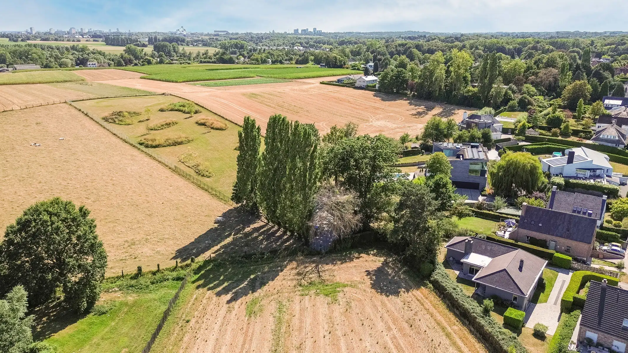 Ruime laagbouwvilla in residentiële villawijk foto 33