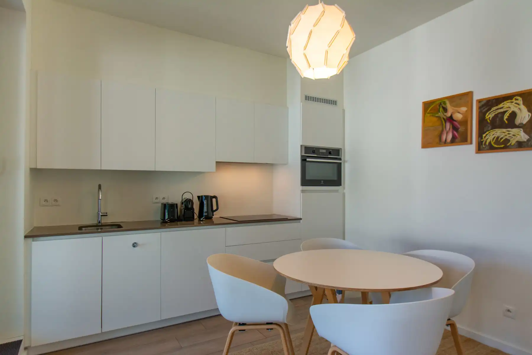 Prachtig gemeubeld 1-kamer appartement met TERRAS foto 8