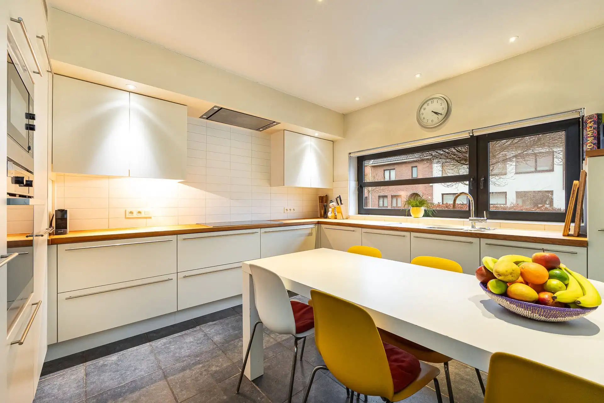 Halfopen bebouwing met 6 slaapkamers en tuin in Hoboken! foto 14