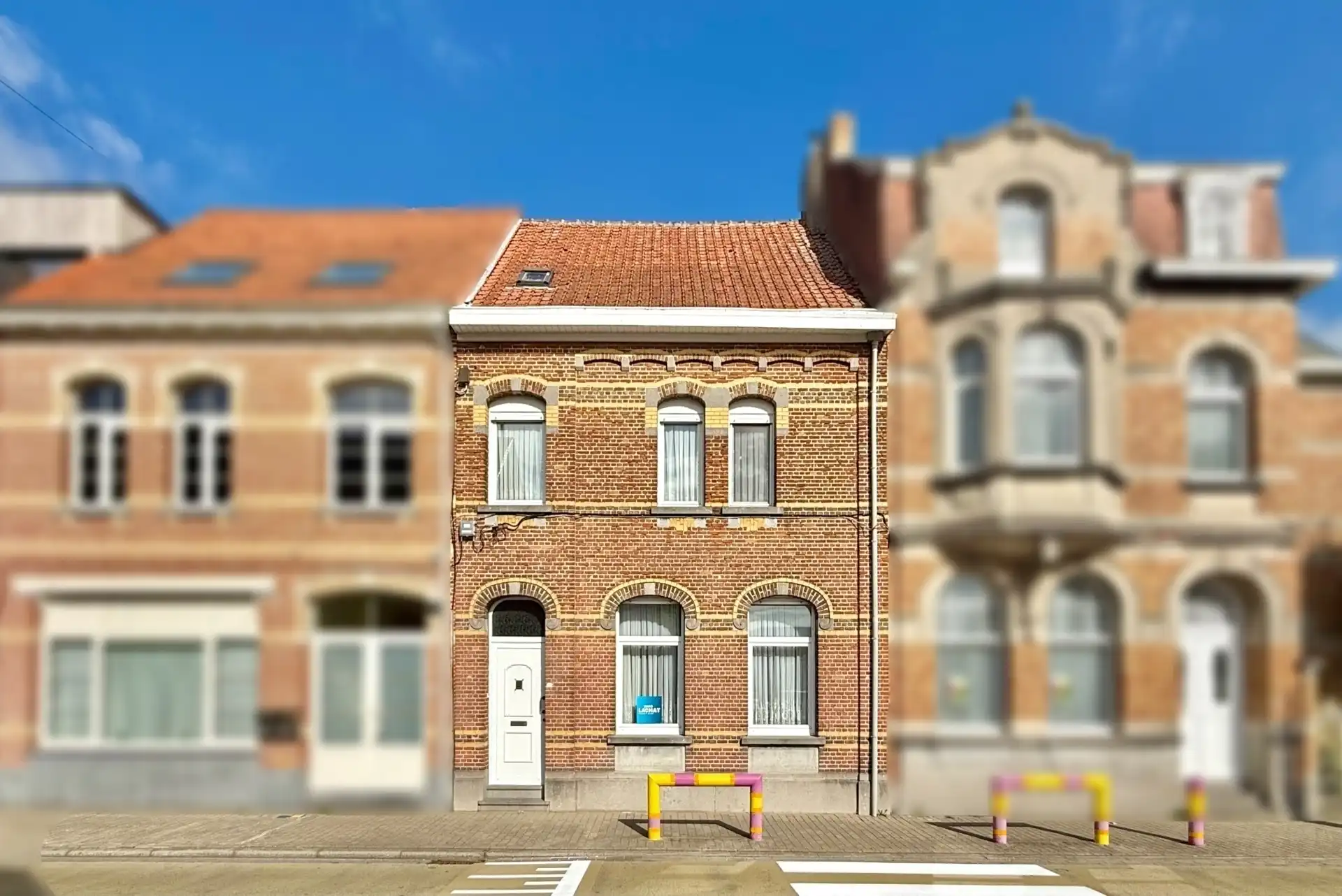 Hoofdfoto van de publicatie: Karaktervolle te renoveren burgerwoning