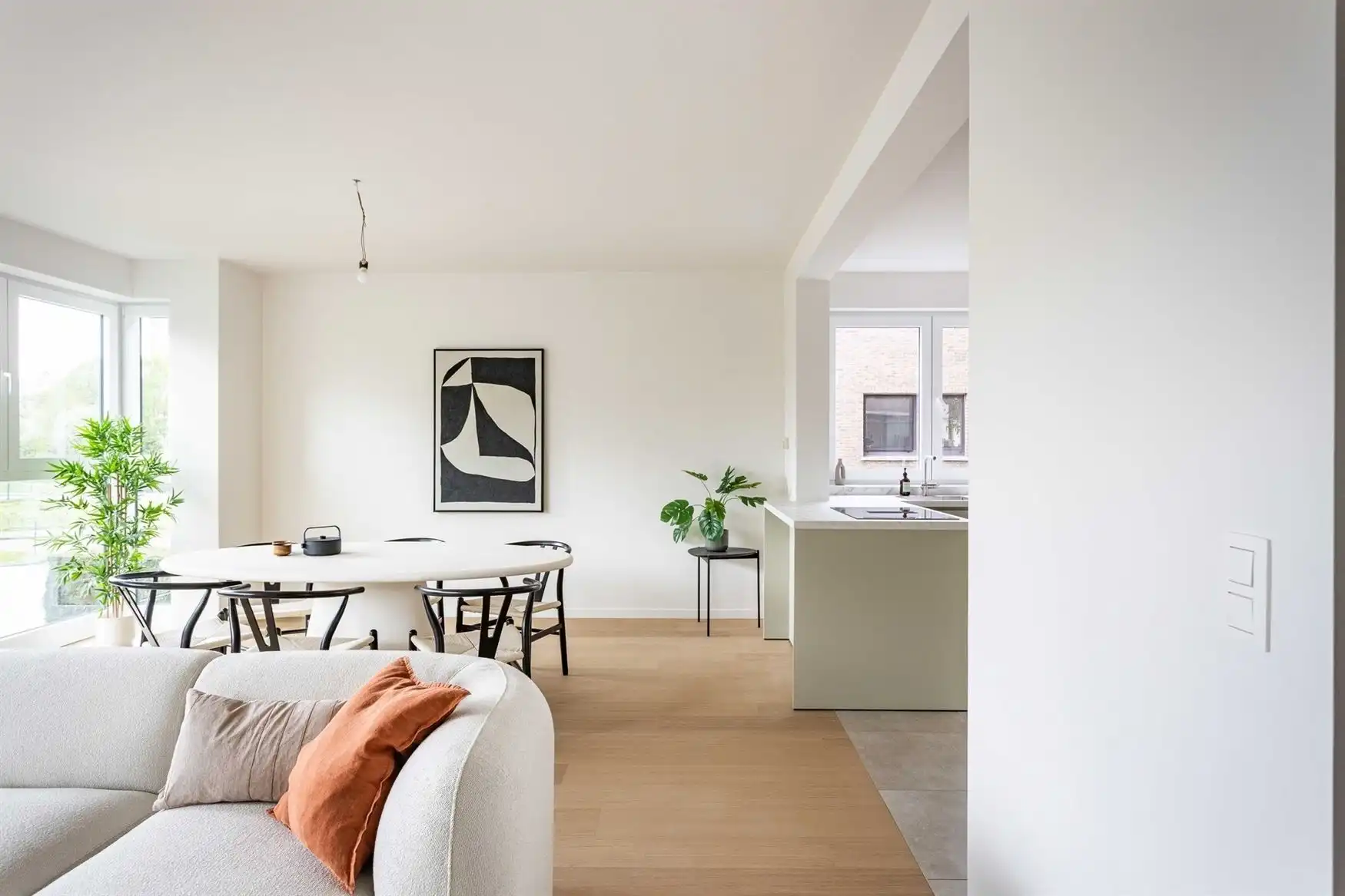Gerenoveerd appartement met 3 slaapkamers in Sint-Amandsberg foto 7