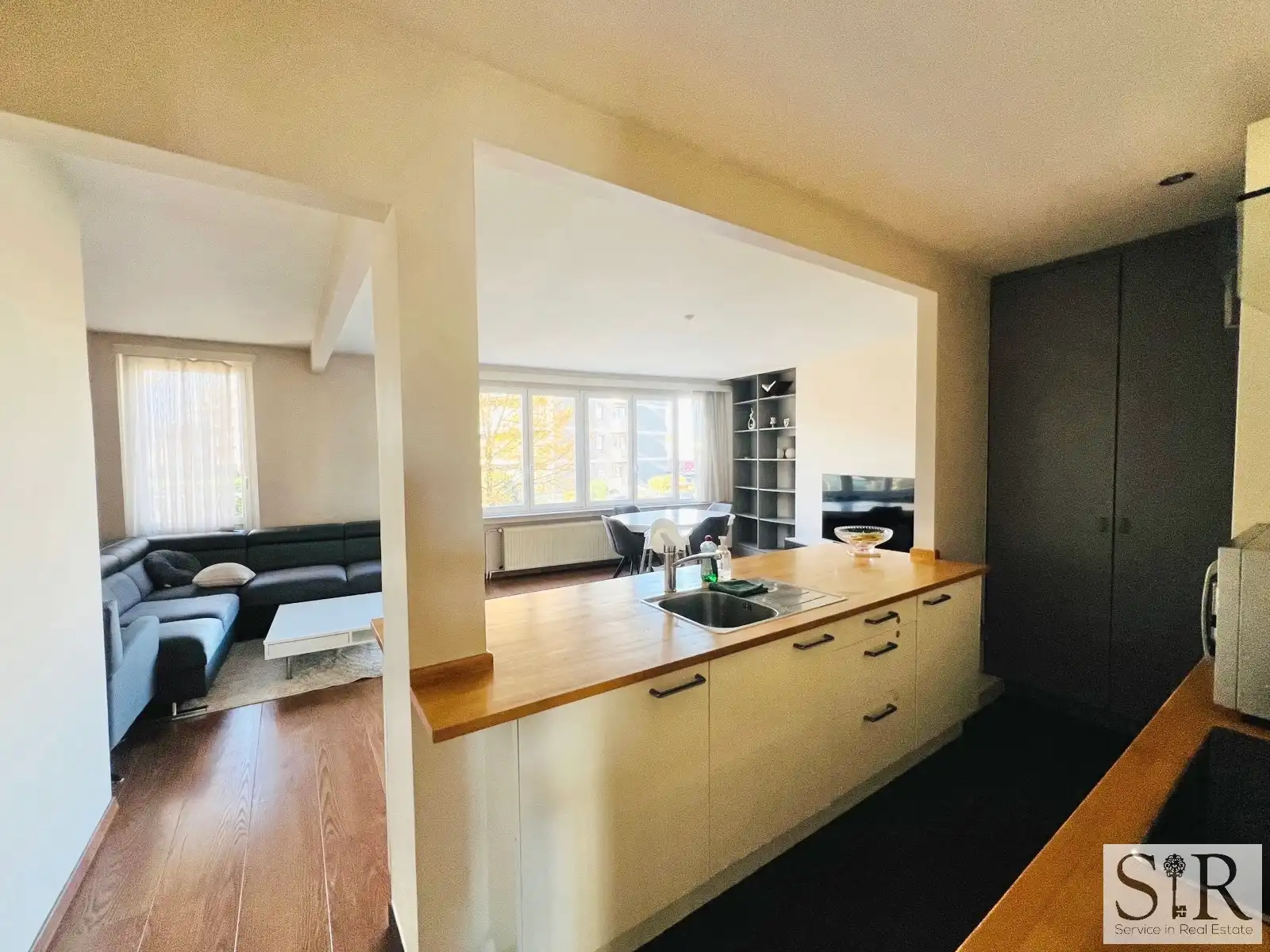 Appartement te koop foto {{pictureIndex}}