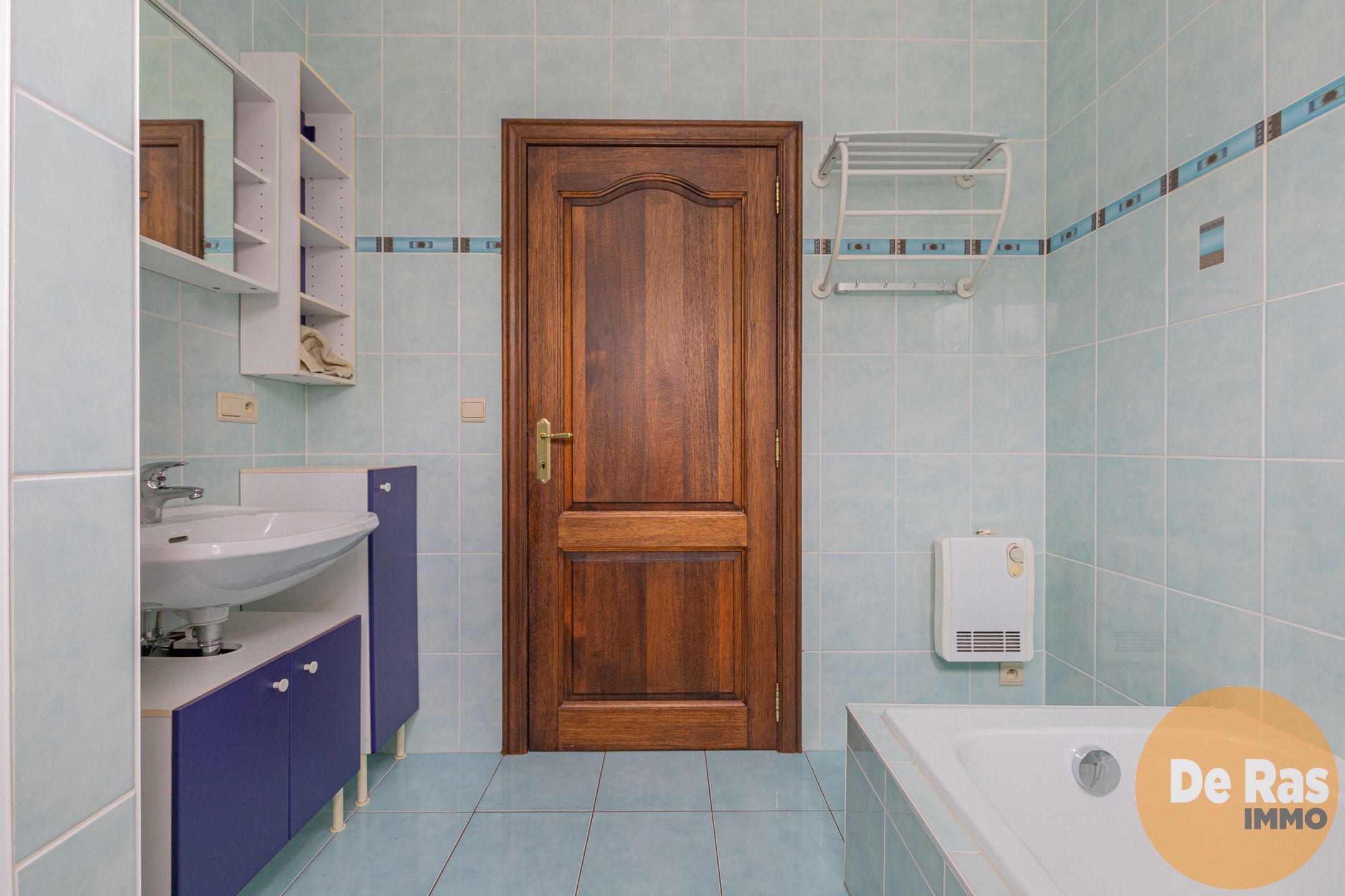 WICHELEN - Goed onderhouden woning op goede locatie met tuin foto 11