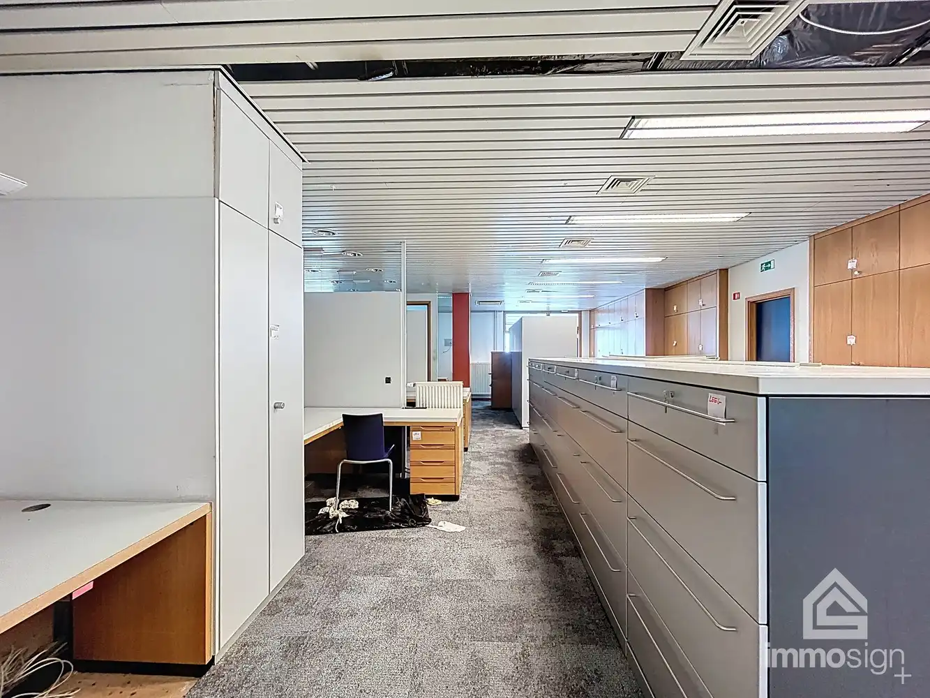 Gelijkvloerse kantoorruime van 243m² langs de Rijksweg foto 14