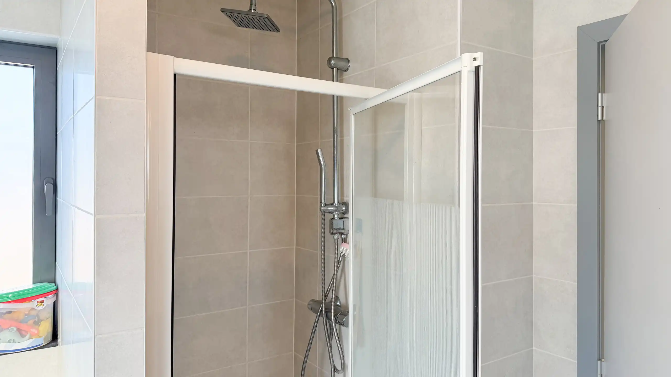 Instapklare gezinswoning met 3 slaapkamers te Heusden-Zolder foto 33