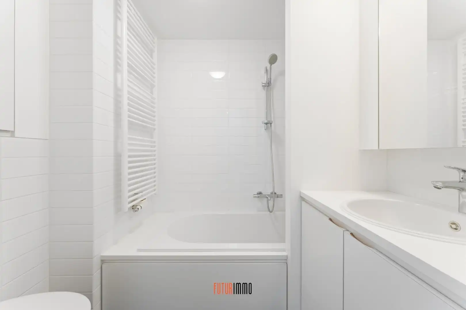 Opbrengsteigendom: duplexappartement + 12 garages foto 12