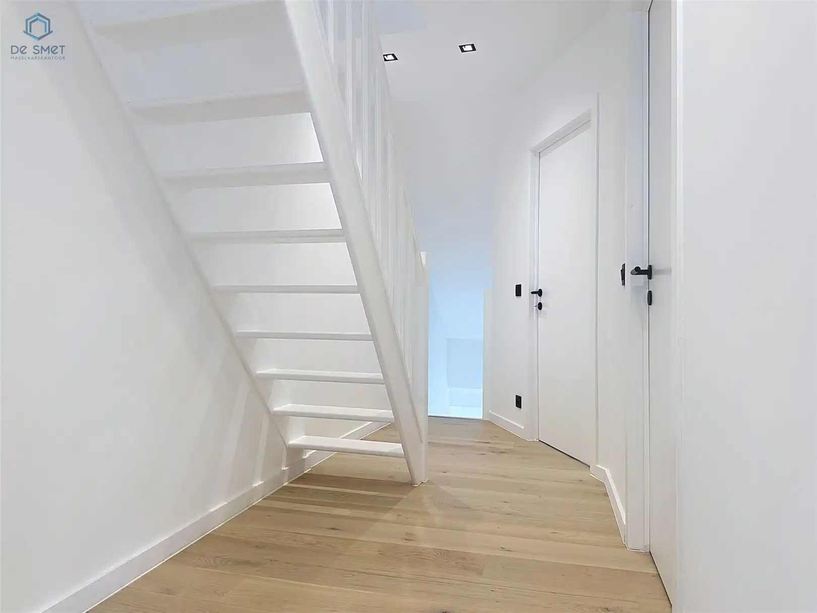 Prachtig gerenoveerde herenwoning met 5 slpks, 2 badkamers en tuin in het hart van Geraardsbergen foto 23