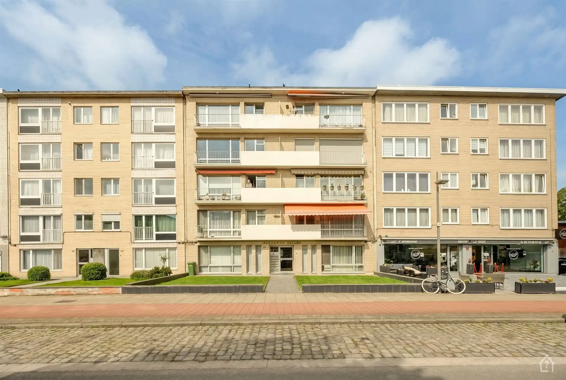 2 slaapkamer appartement met terras foto {{pictureIndex}}