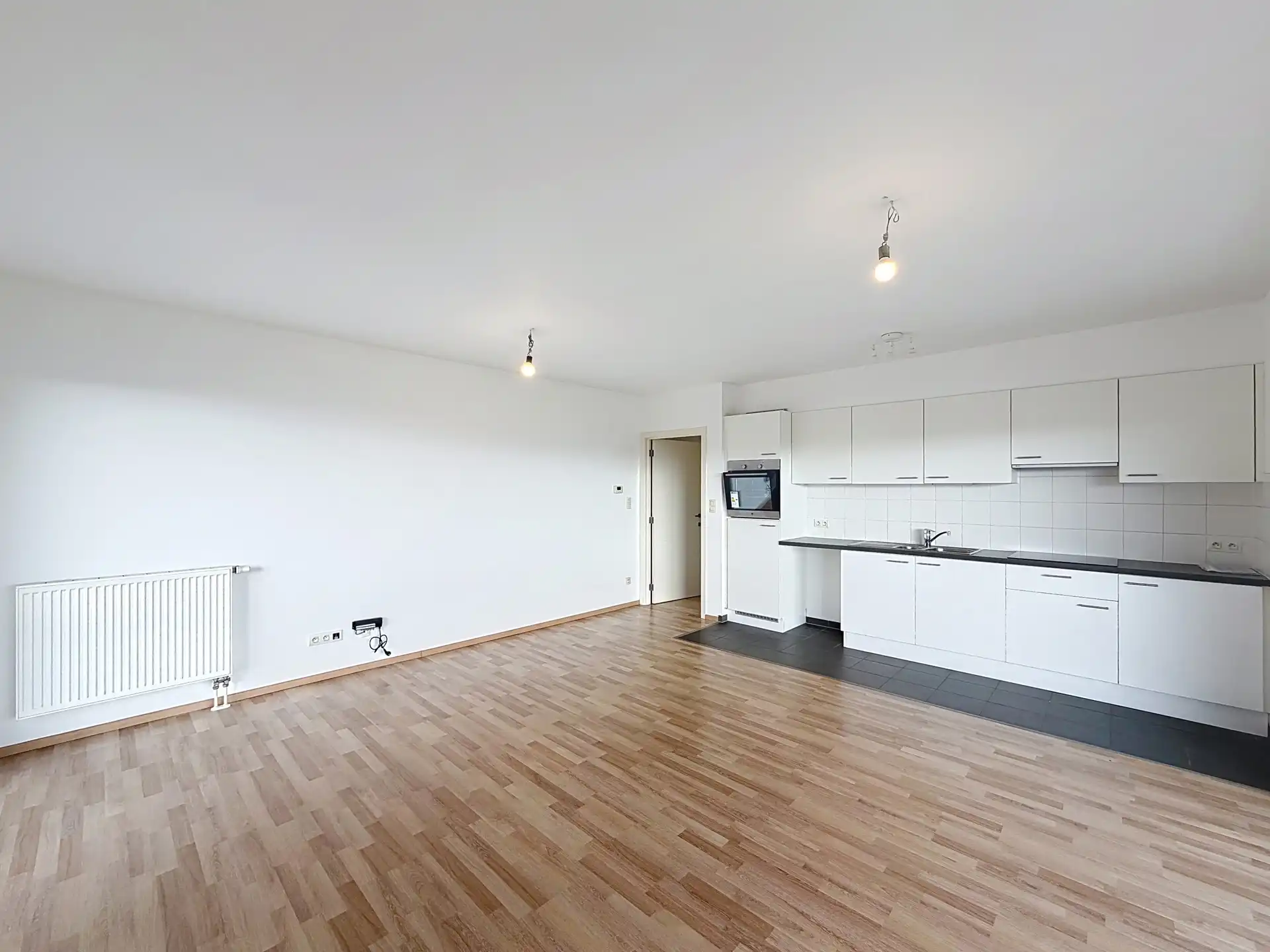 Appartement met 1 slaapkamer + parkeerplaats foto 2