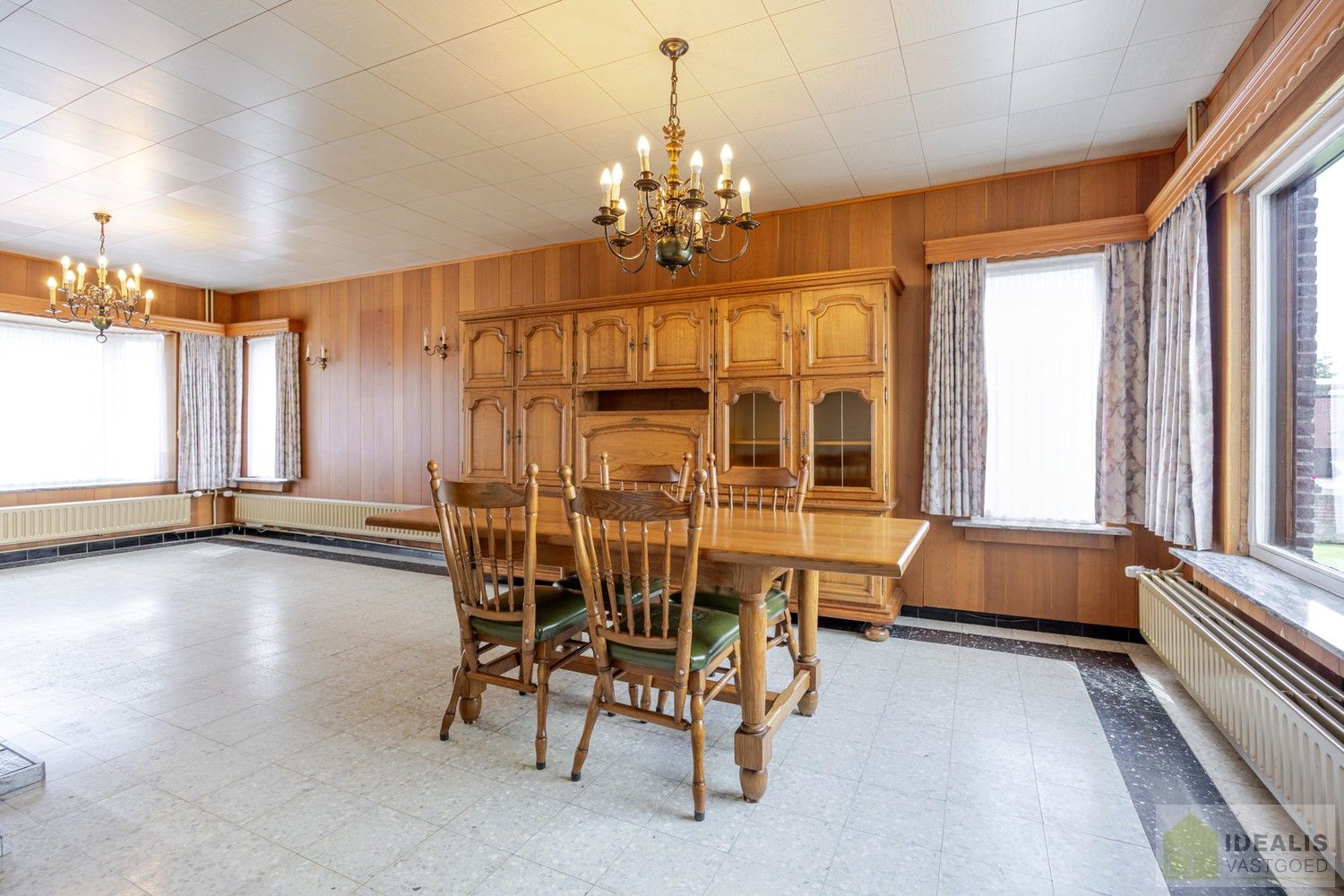 CHARMANTE EN TE RENOVEREN EENGEZINSWONING MET 4 SLAAPKAMERS OP EEN KNAP PERCEEL EN GEGEERDE LOCATIE !! foto 22