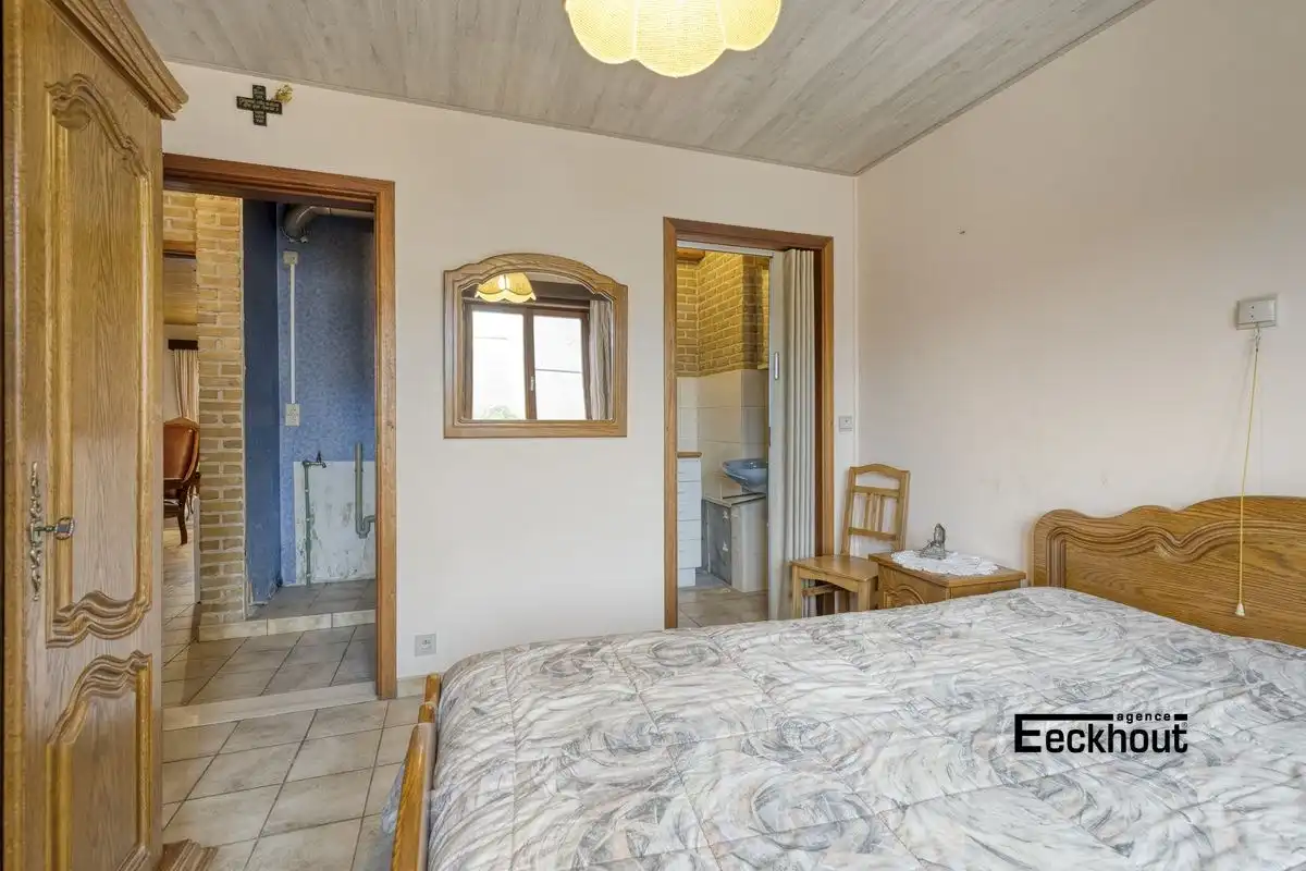 Gezellig appartement met 2 slaapkamers en ruime tuin met garage. foto 7