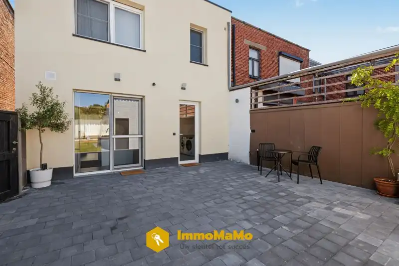 INSTAPKLARE GERENOVEERDE WONING  TE KOOP IN LOCHRISTI (WACHTEBEKE) foto 19