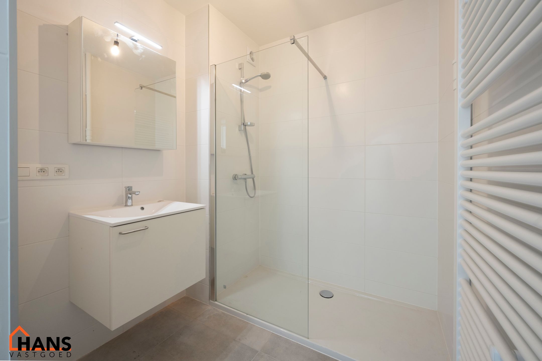 Gerenoveerd appartement met garagebox. foto 12