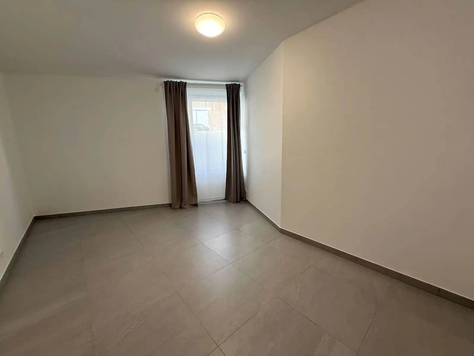 Nieuwbouwappartement 3 kamers, terras en autostaanplaats foto 12