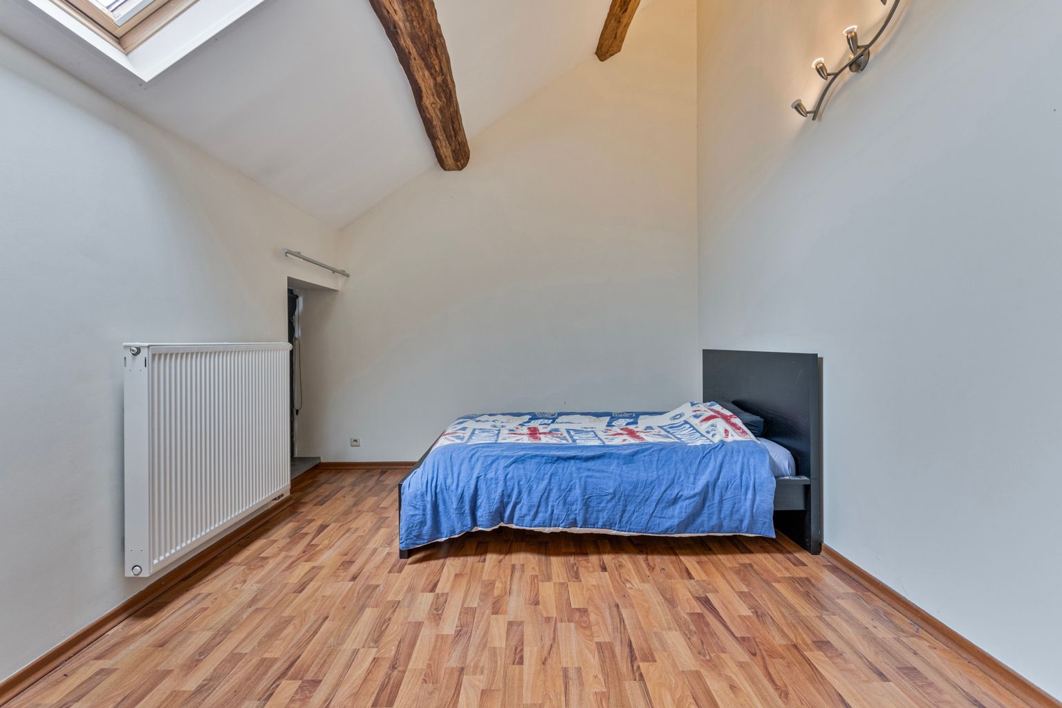 GERENOVEERDE WONING MET TUIN IN BOUTERSEM foto 19