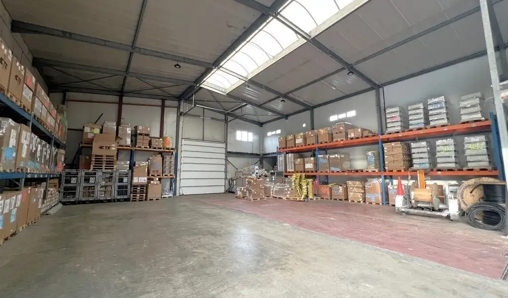 Bedrijfspand te koop in industriezone Hoogveld te Dendermonde foto 17
